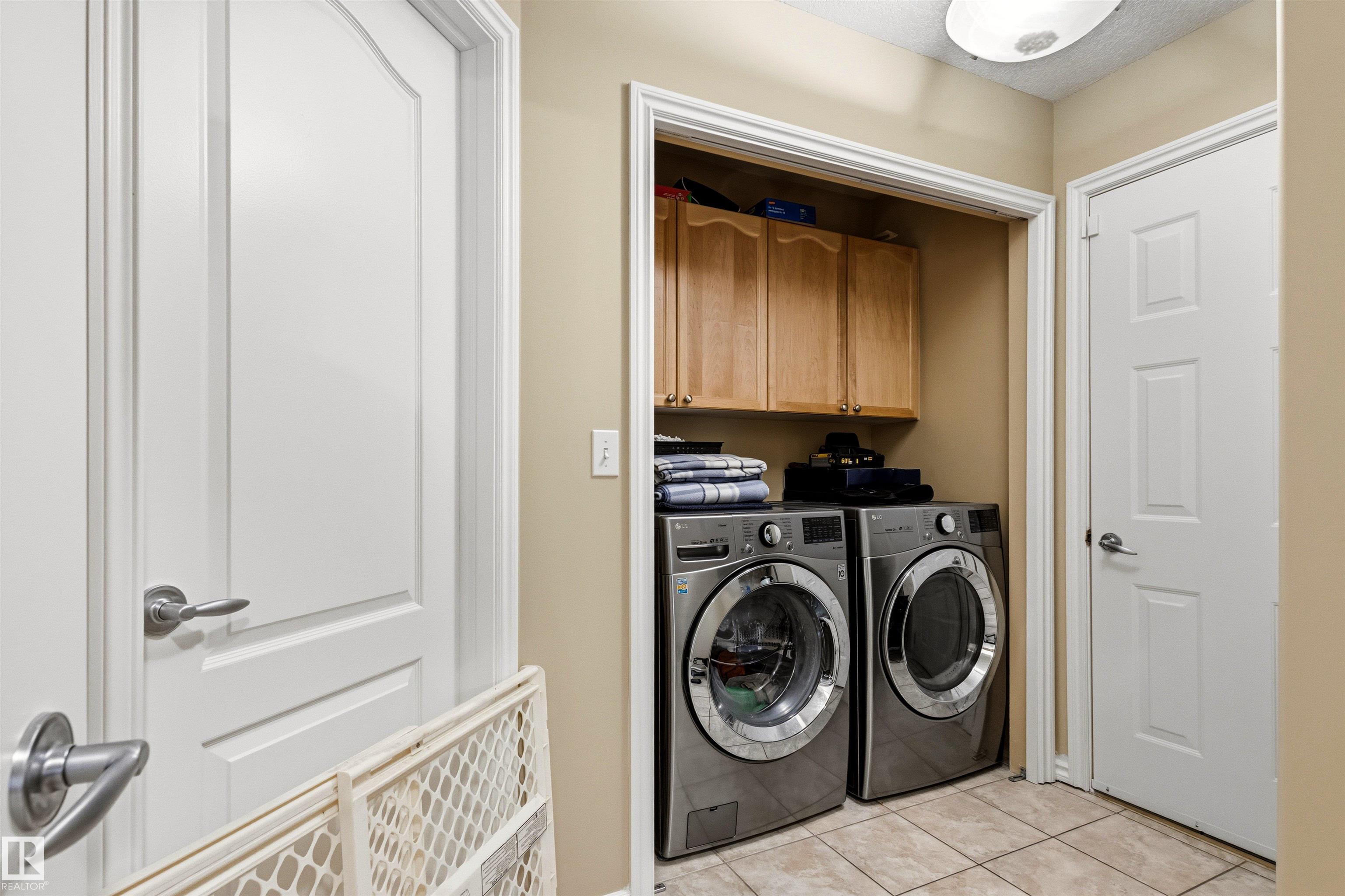 Photo 19 at 32 Lamplight Bay, Legacy Park, Spruce Grove