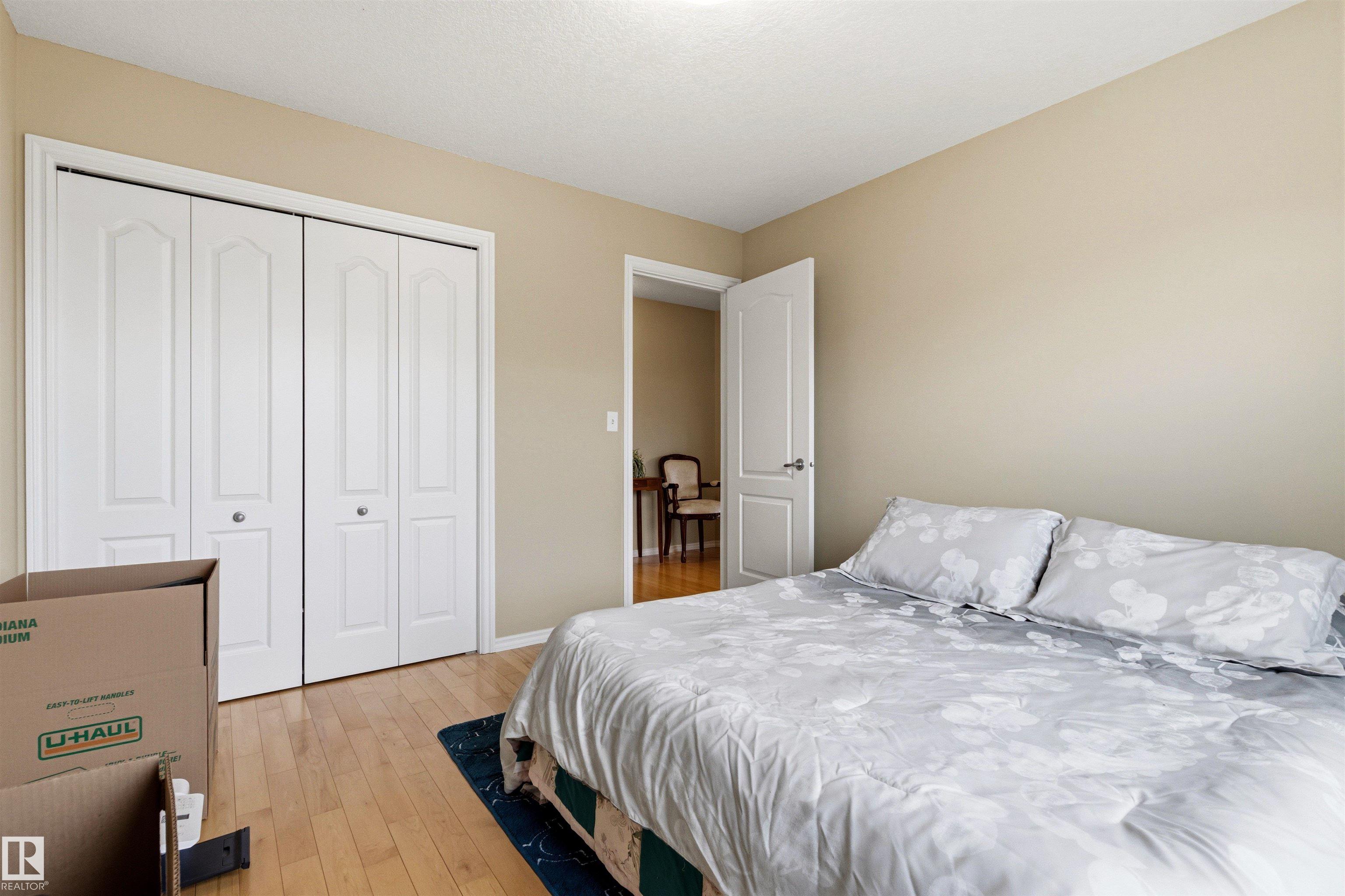 Photo 28 at 32 Lamplight Bay, Legacy Park, Spruce Grove