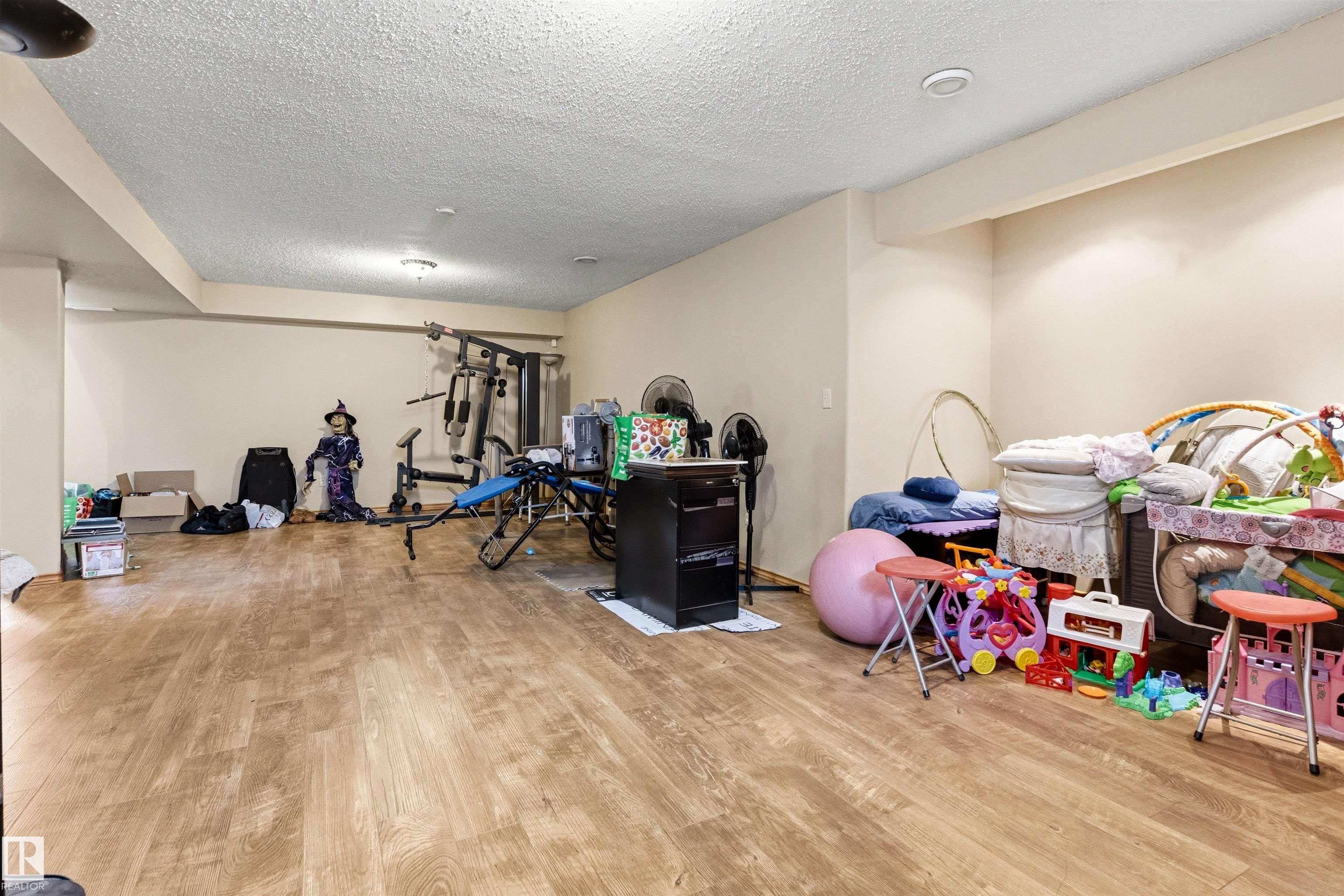 Photo 40 at 32 Lamplight Bay, Legacy Park, Spruce Grove