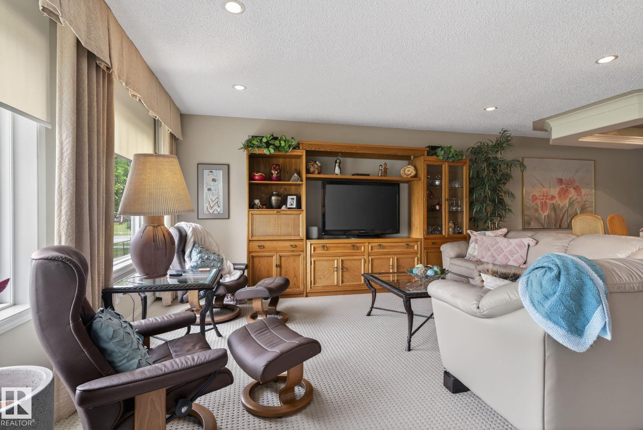 Photo 16 at 34 - 330 Galbraith Close NW, Glastonbury, Edmonton