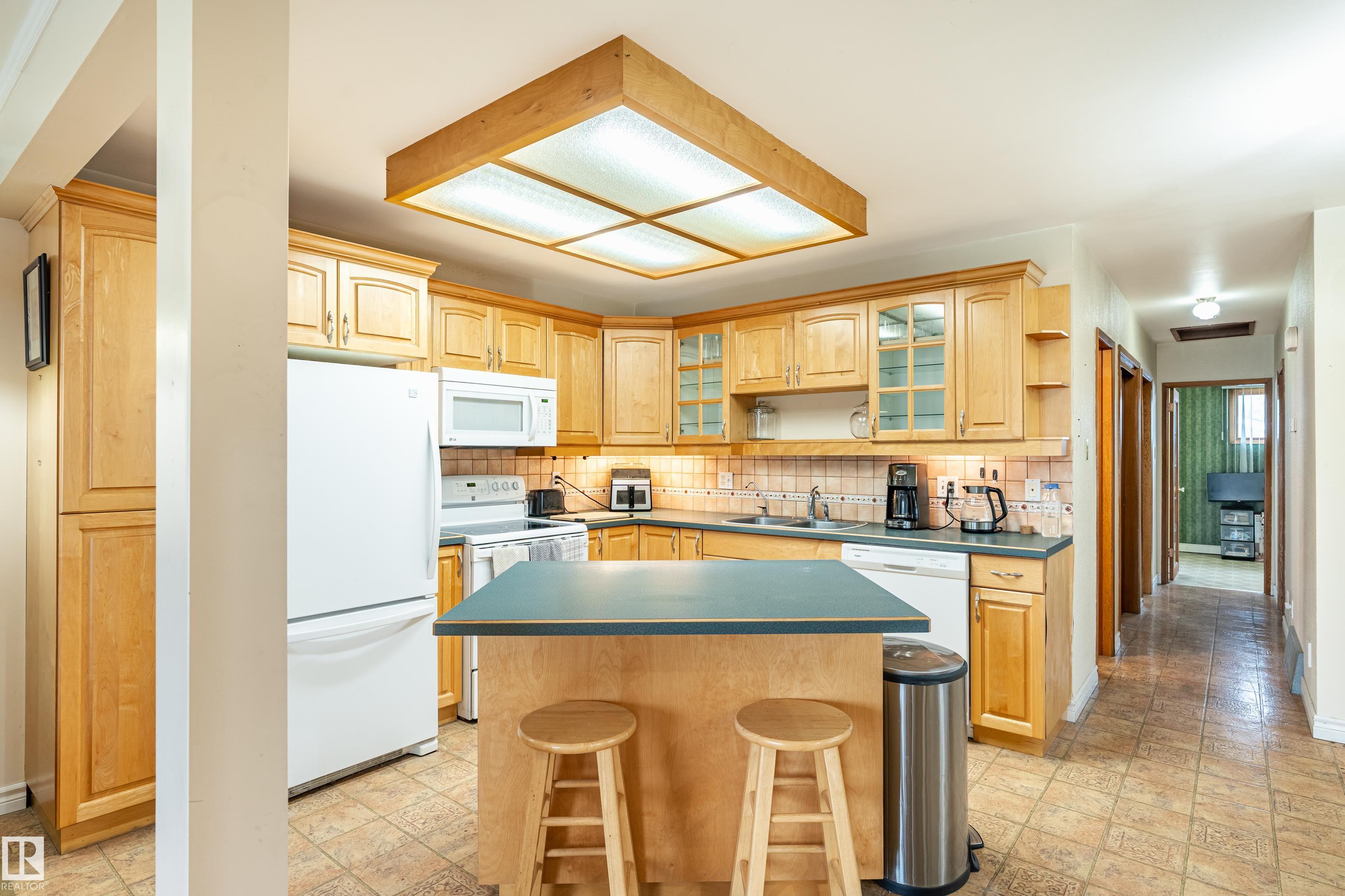 Photo 17 at 9011 60 Street NW, Ottewell, Edmonton