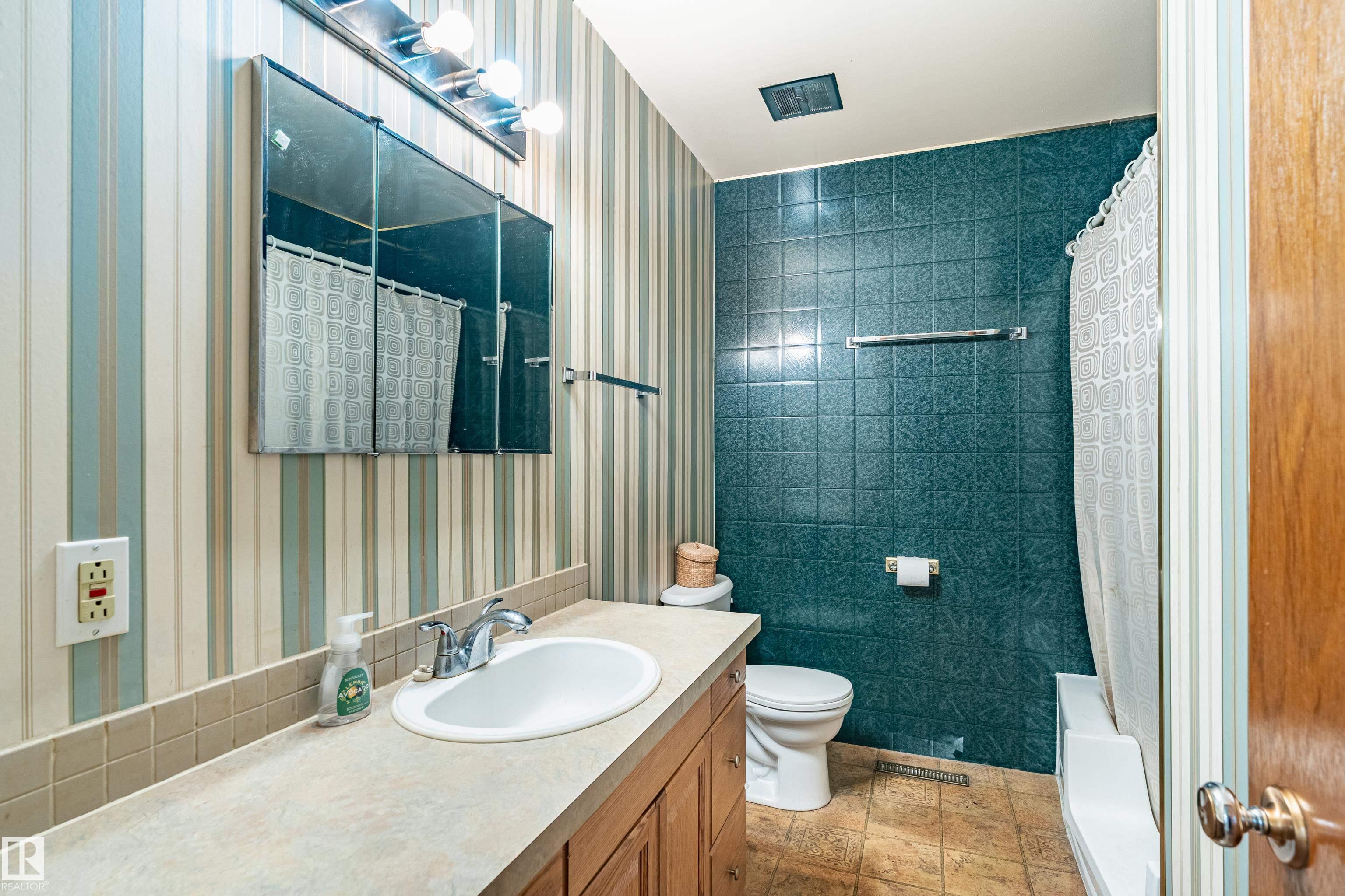 Photo 30 at 9011 60 Street NW, Ottewell, Edmonton