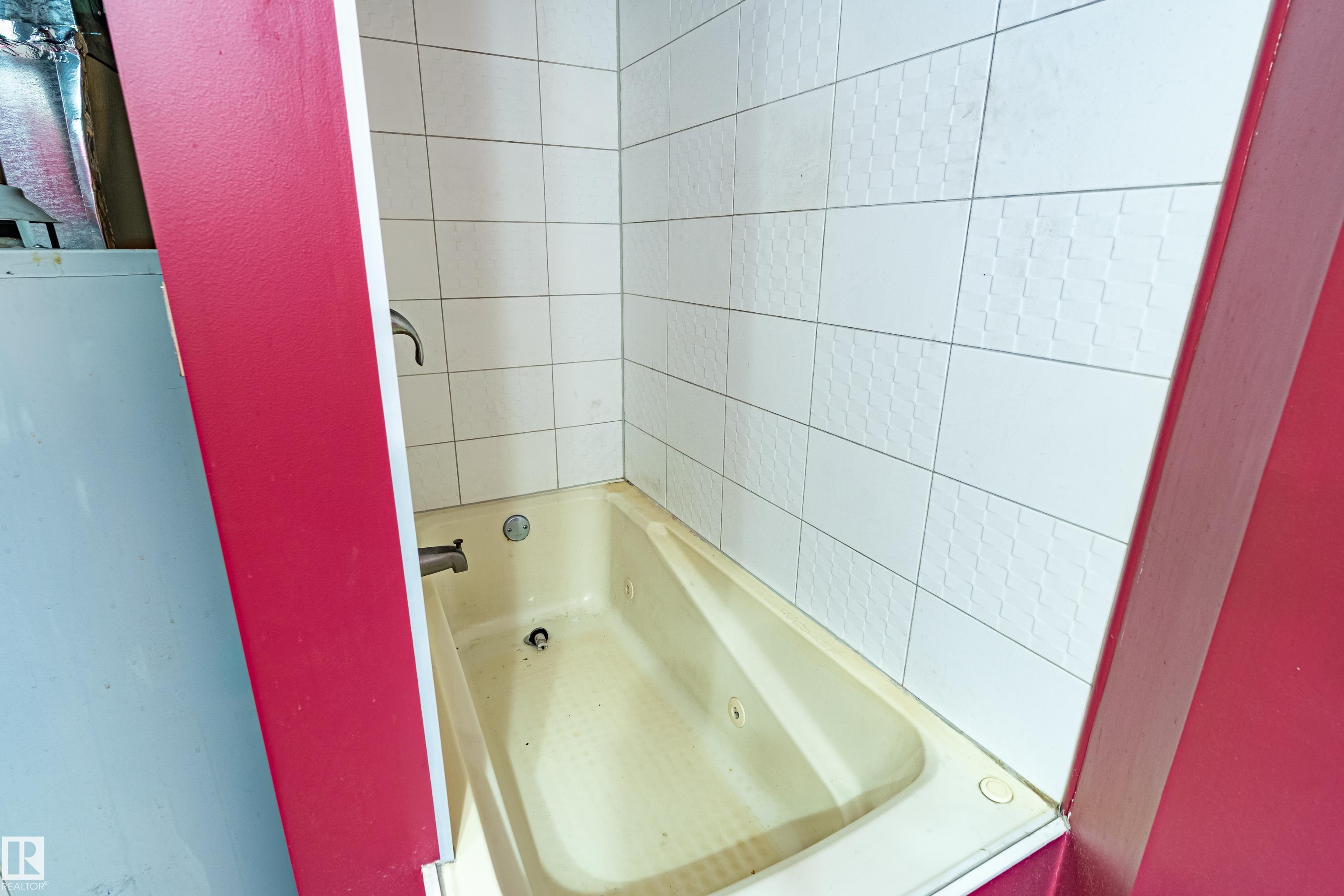 Photo 43 at 9011 60 Street NW, Ottewell, Edmonton
