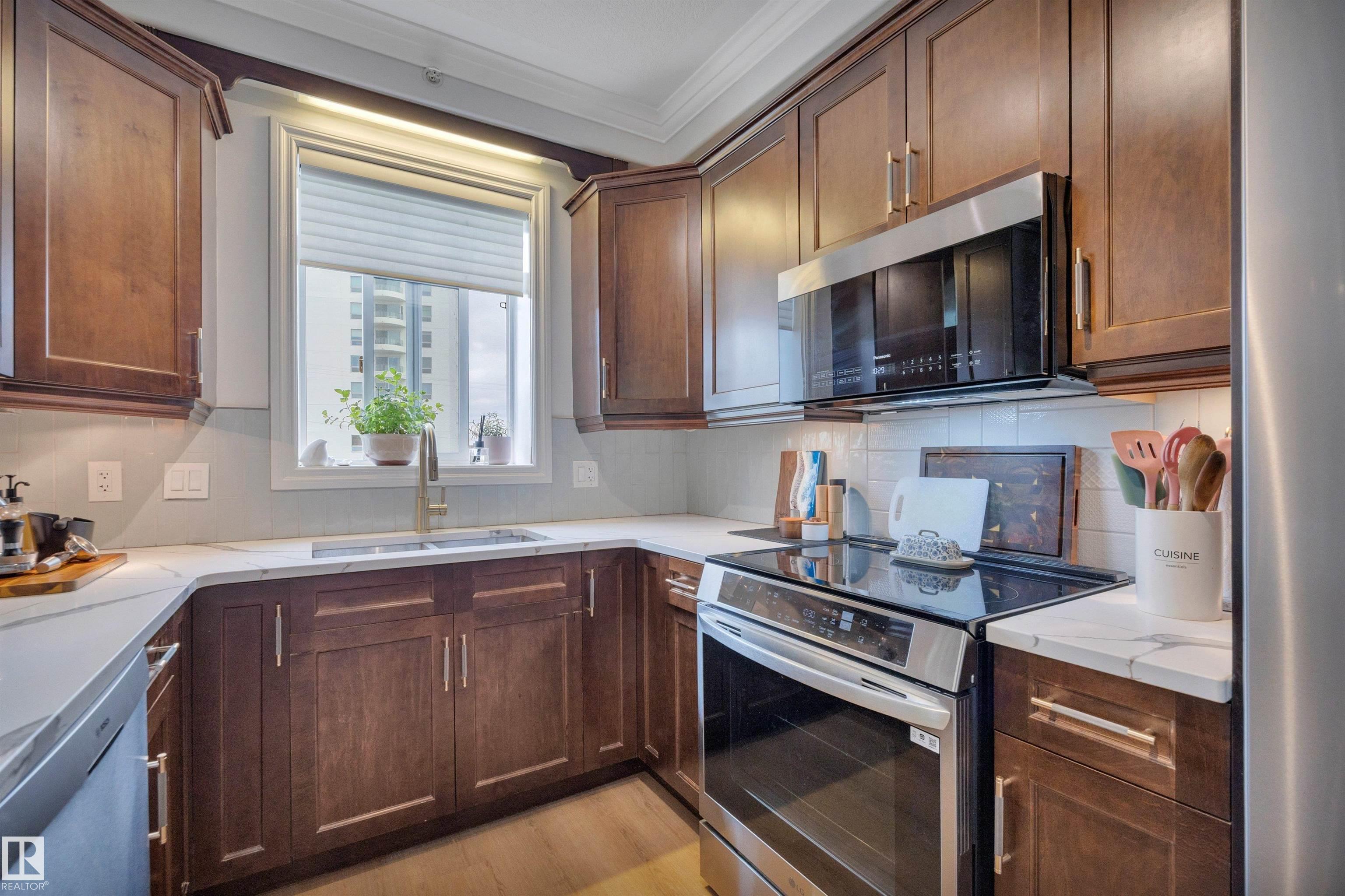 305 - 8631 108 Street NW, Garneau, Edmonton