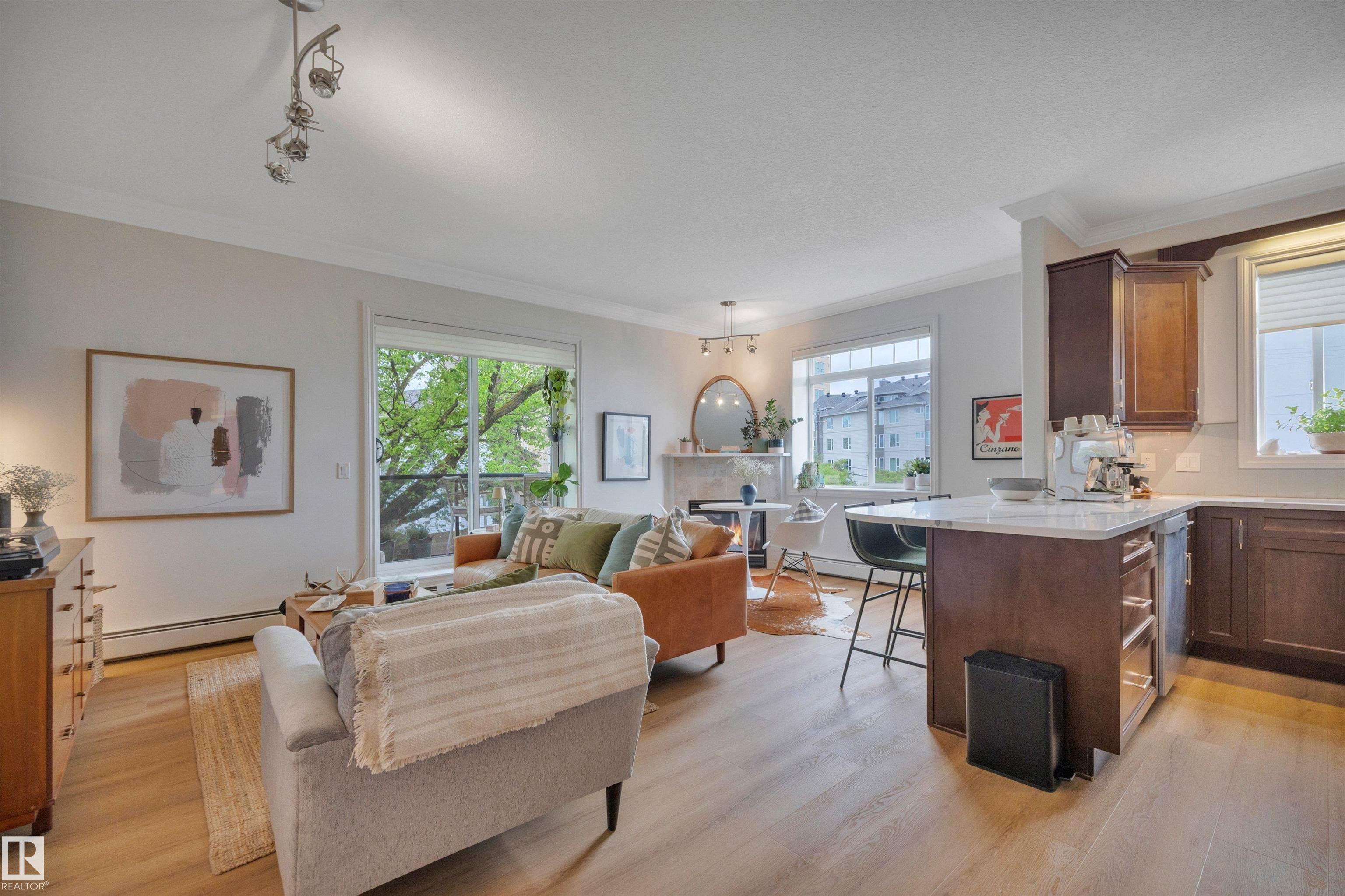 305 - 8631 108 Street NW, Garneau, Edmonton