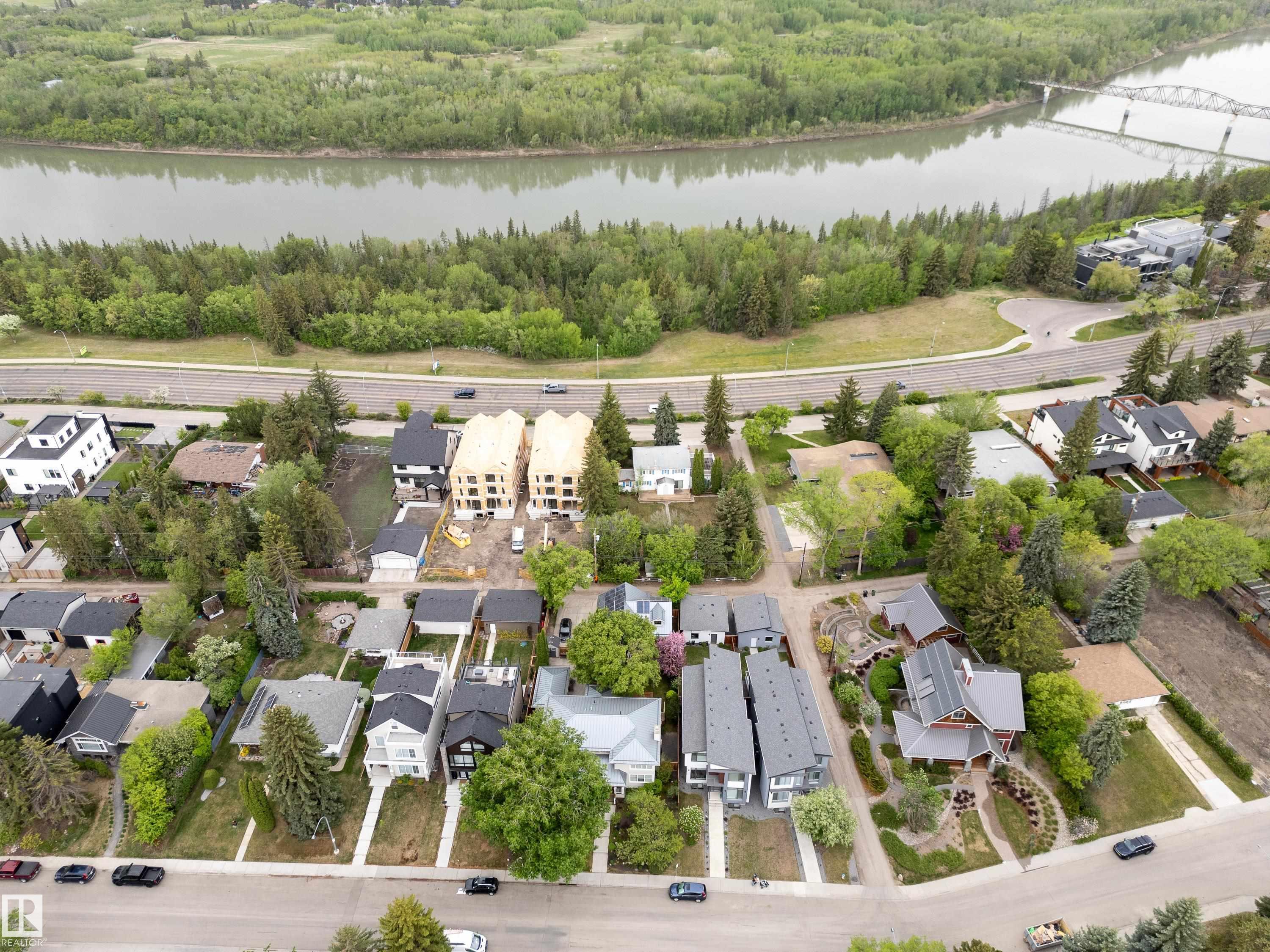 Photo 12 at 8332 120 Street NW, Windsor Park, Edmonton