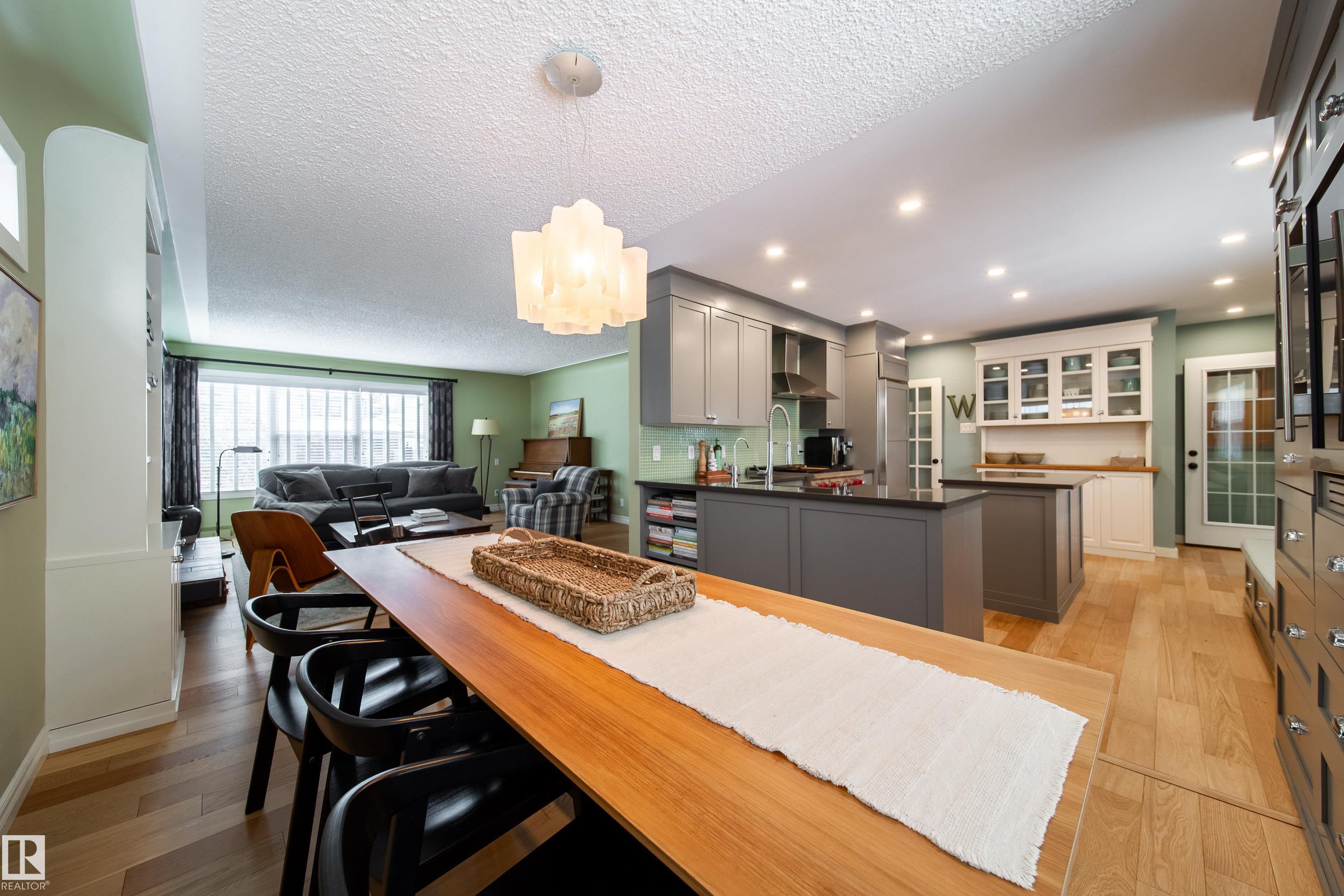 Photo 21 at 8332 120 Street NW, Windsor Park, Edmonton