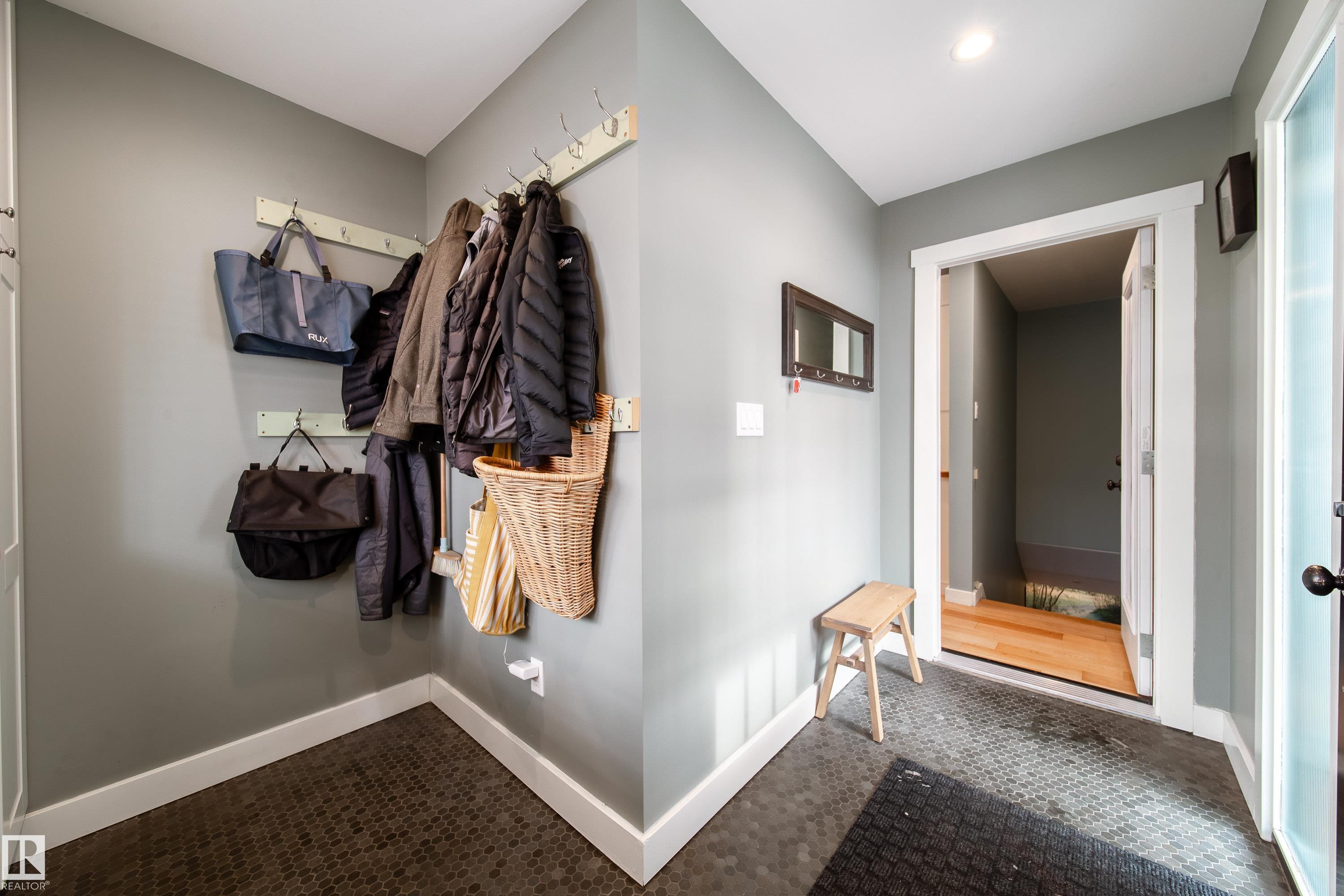 Photo 28 at 8332 120 Street NW, Windsor Park, Edmonton