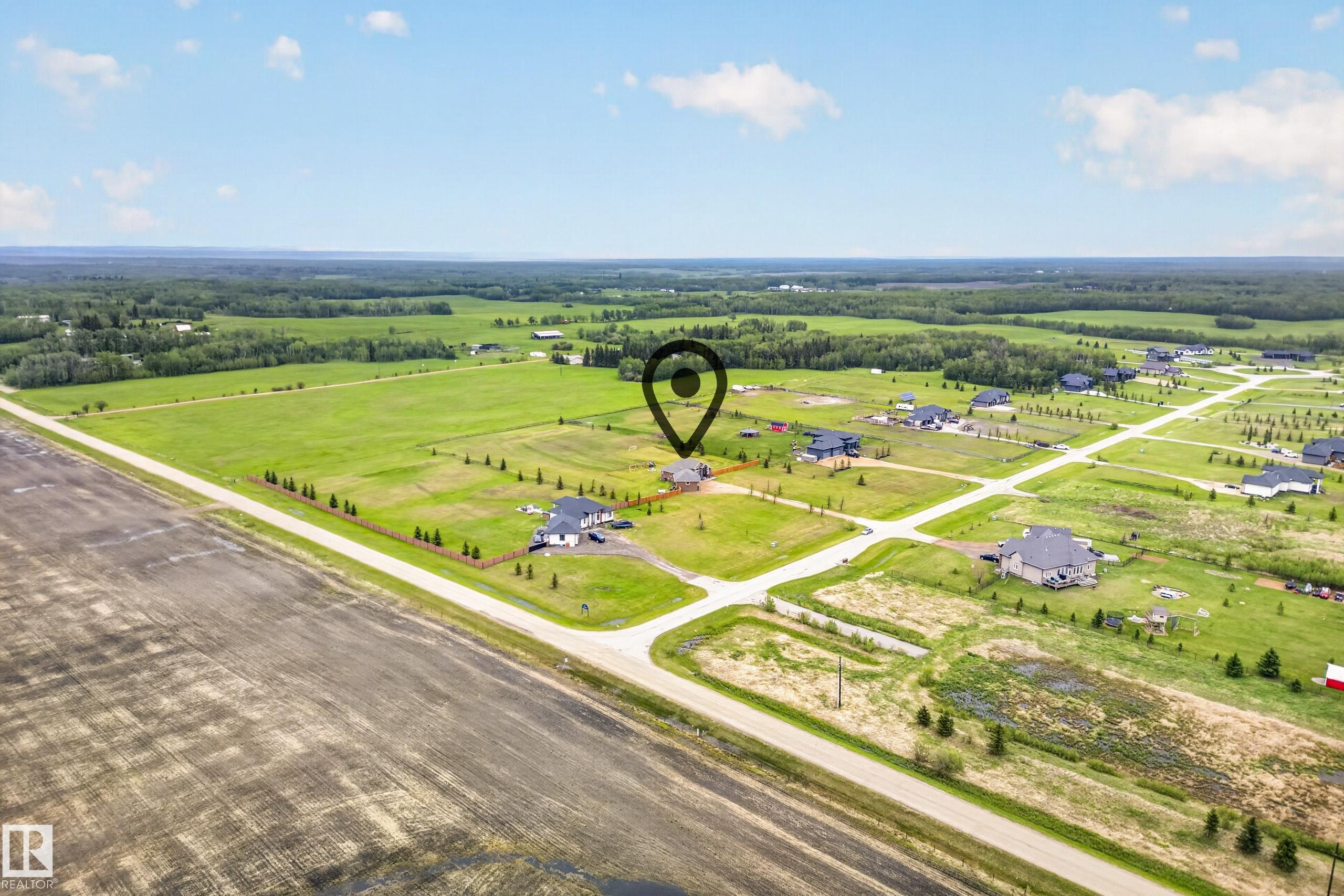 Photo 9 at 40 - 50509 Rge Rd 222, Brightwood Estates, Rural Leduc County