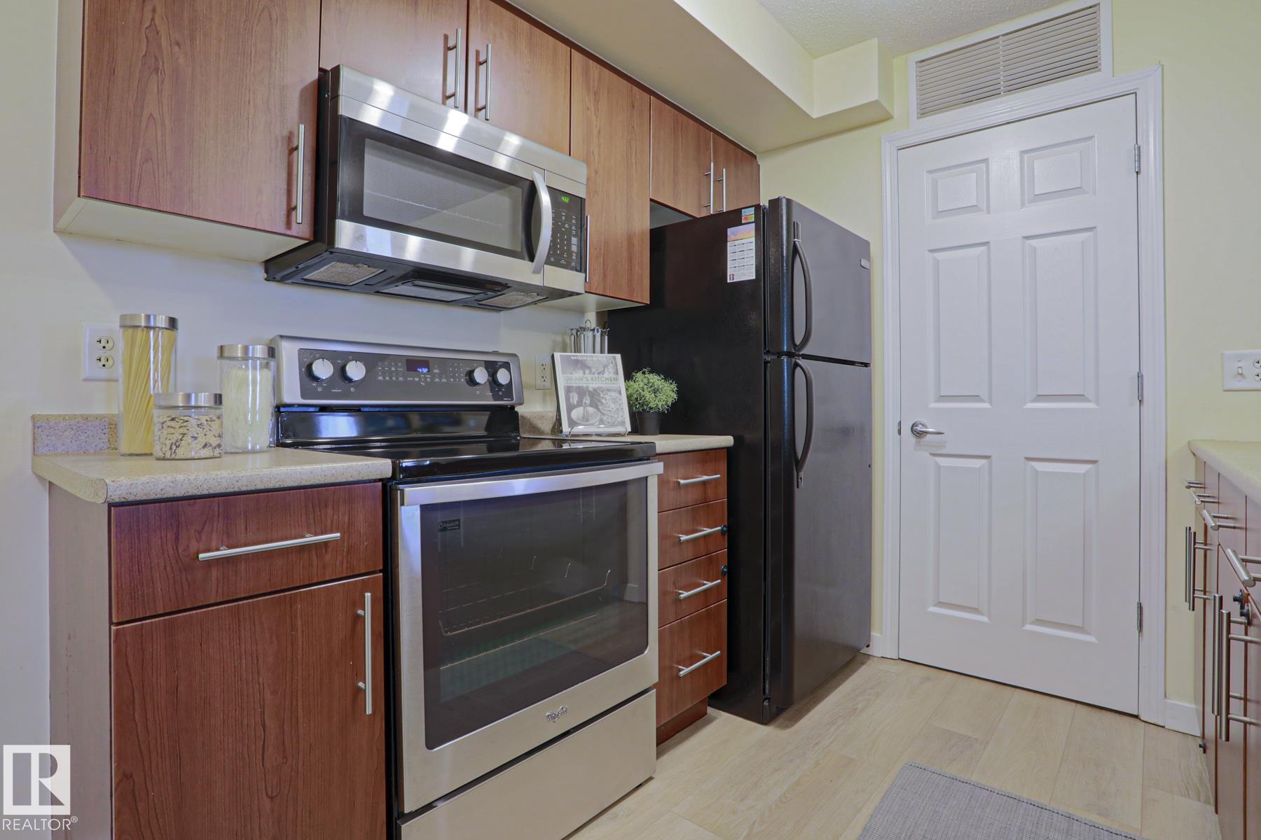 Photo 7 at 211 - 6925 199 Street NW, Glastonbury, Edmonton