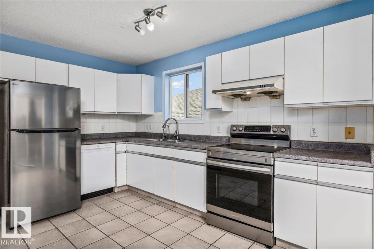 Photo 13 at 8103 154 Avenue NW, Mayliewan, Edmonton