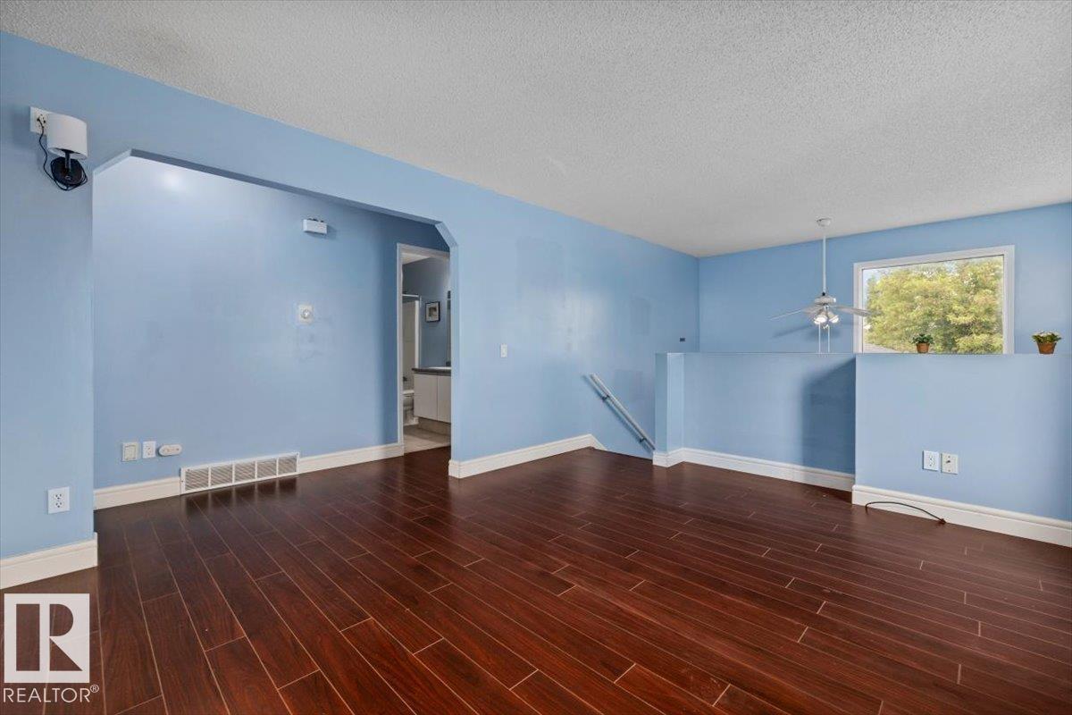 Photo 8 at 8103 154 Avenue NW, Mayliewan, Edmonton