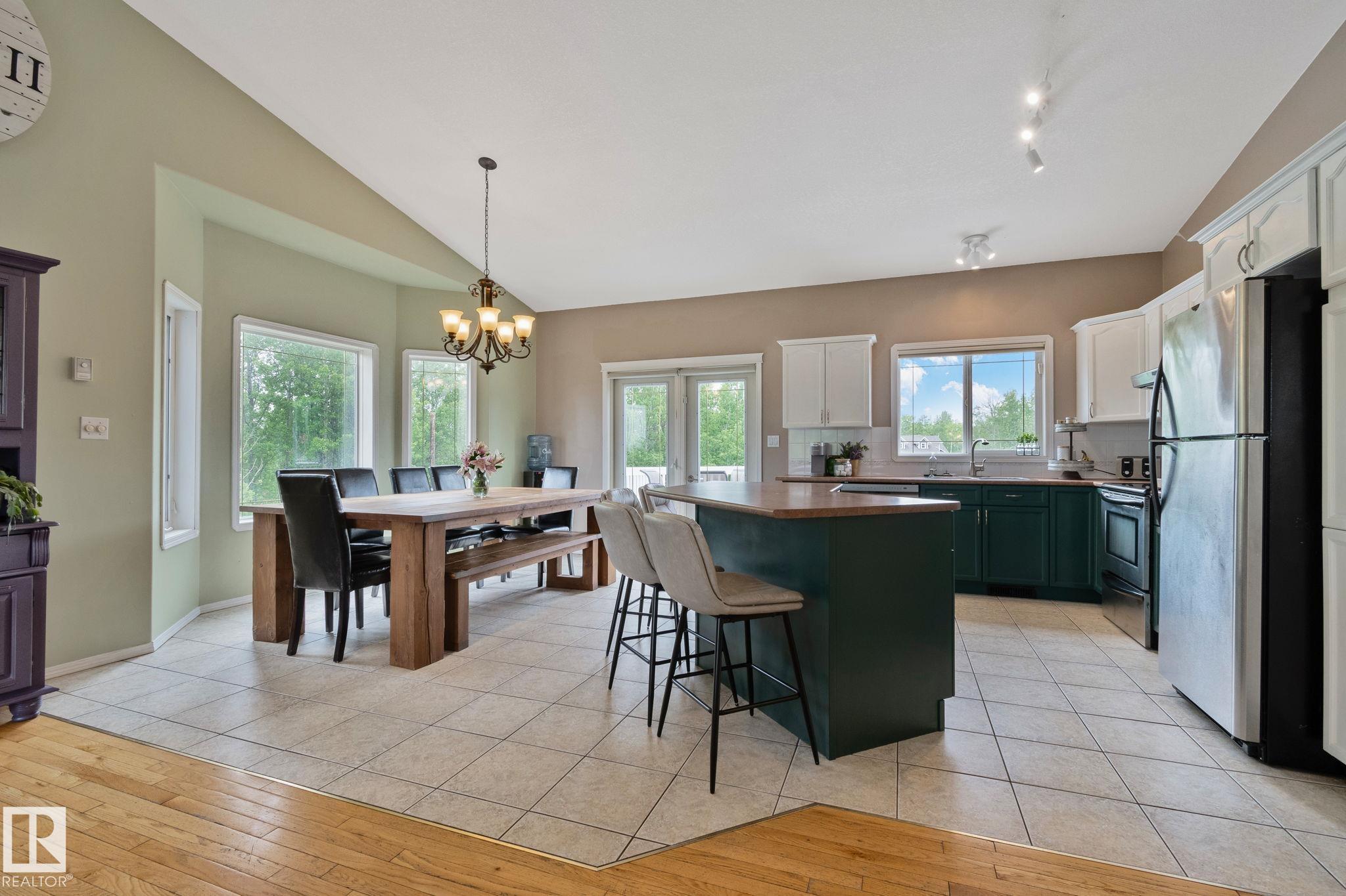 Photo 14 at 14 - 53122 Rge Road 14, Hidden Valley Estates, Rural Parkland County