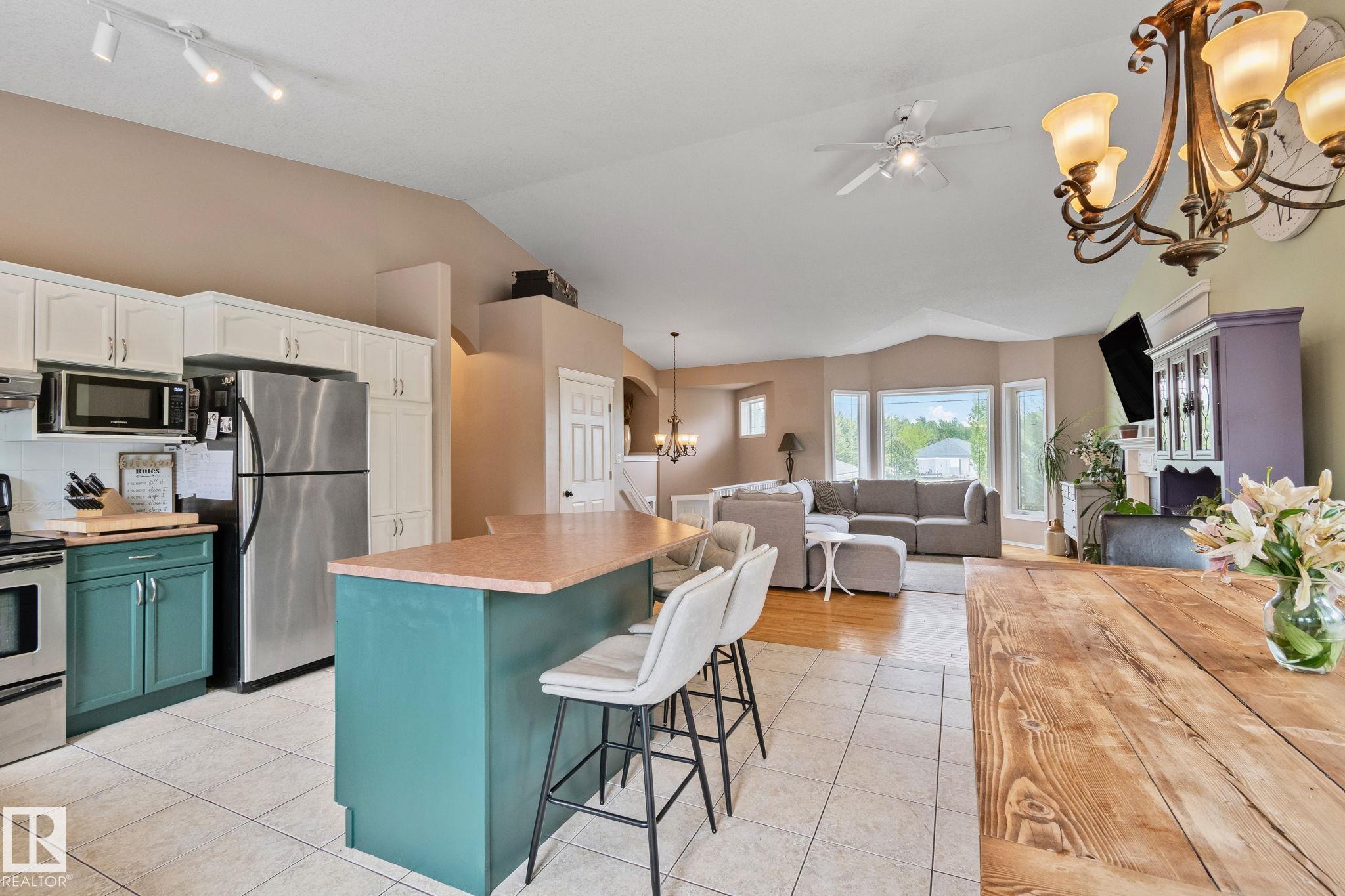Photo 9 at 14 - 53122 Rge Road 14, Hidden Valley Estates, Rural Parkland County