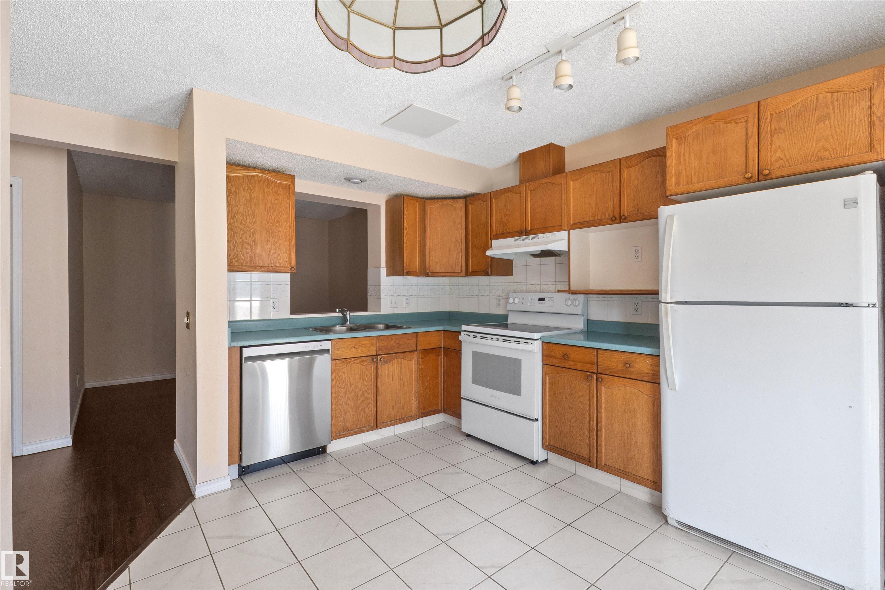 Photo 21 at 5 - 20 Deerbourne Drive, Deer Ridge, St. Albert