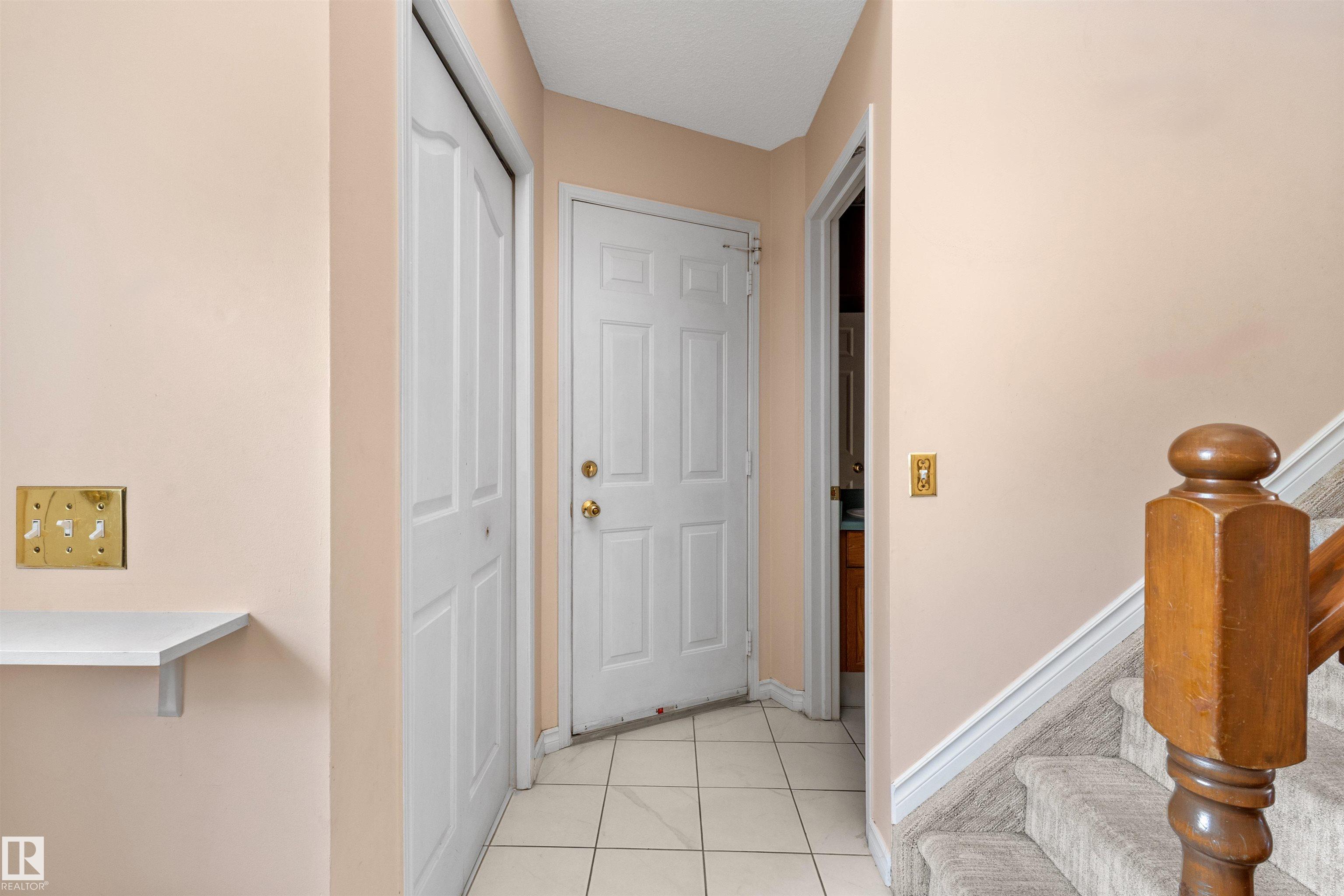 Photo 7 at 5 - 20 Deerbourne Drive, Deer Ridge, St. Albert