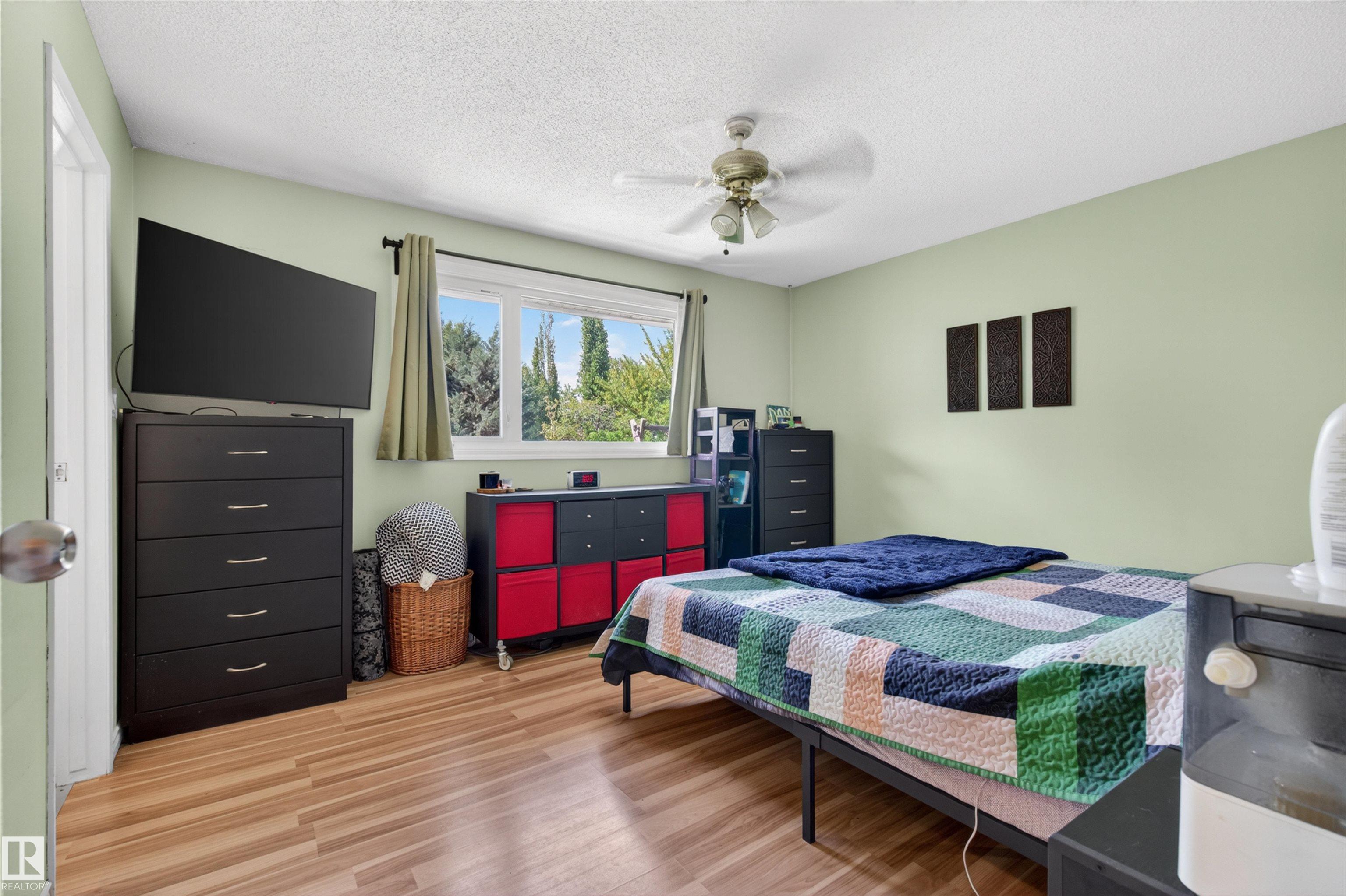 Photo 16 at 3 Alcott Crescent, Akinsdale, St. Albert