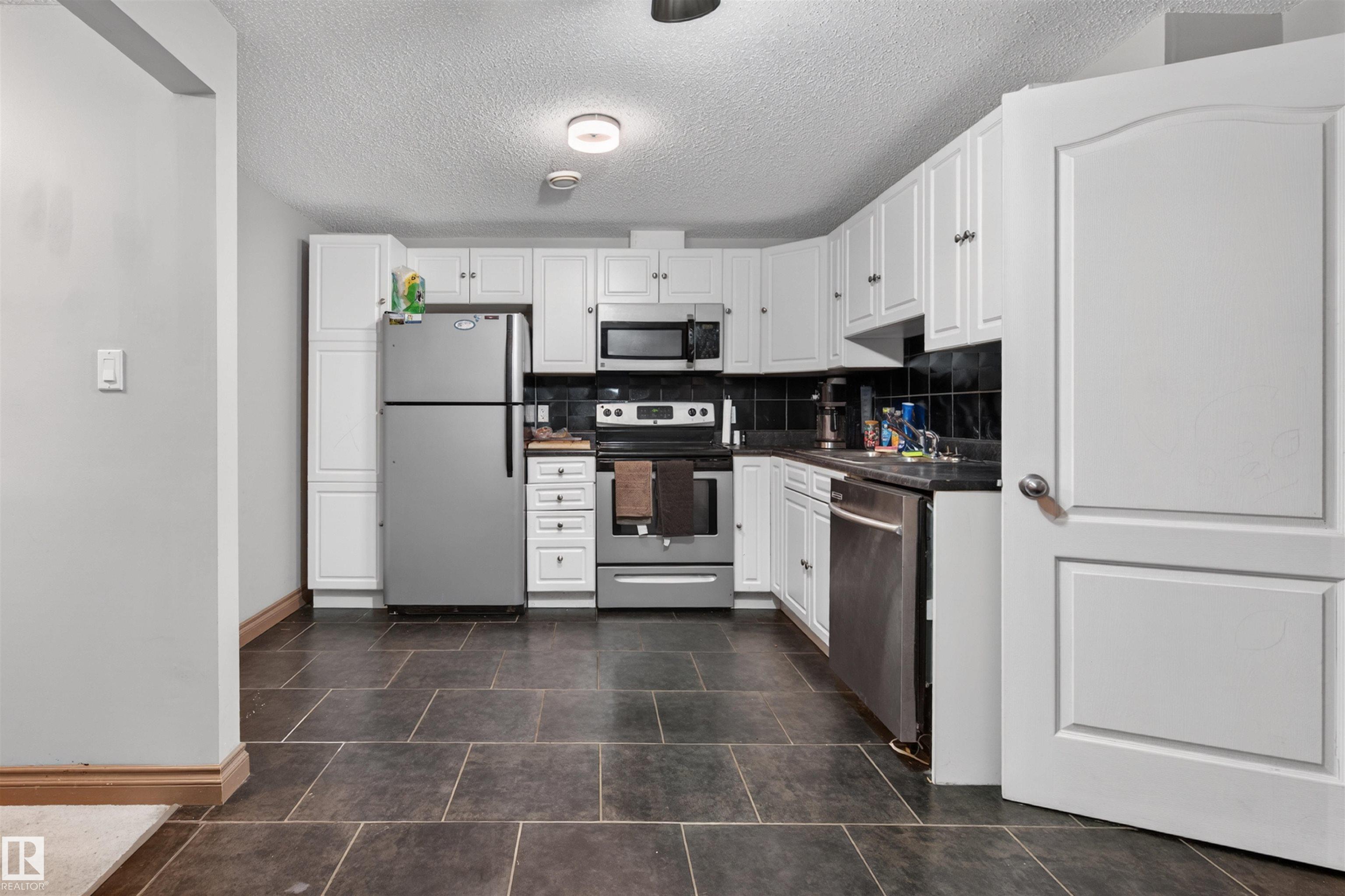 Photo 32 at 3 Alcott Crescent, Akinsdale, St. Albert