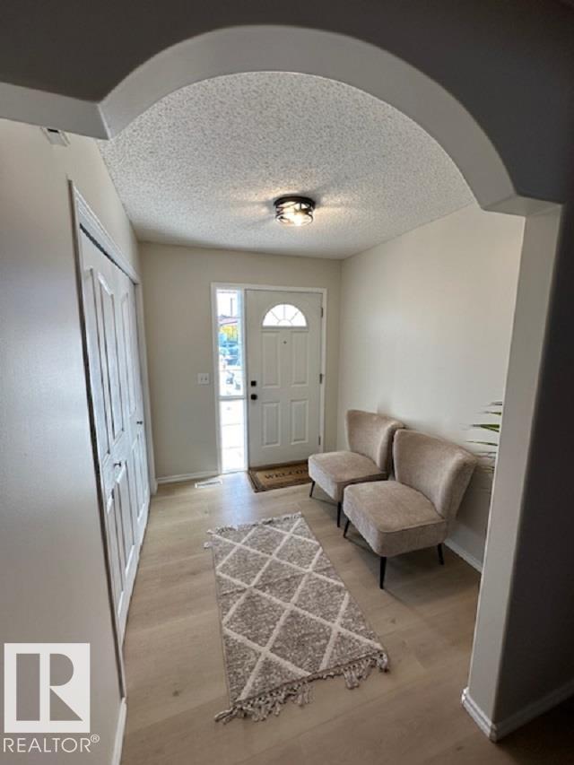 9806 179 Avenue NW, Elsinore, Edmonton