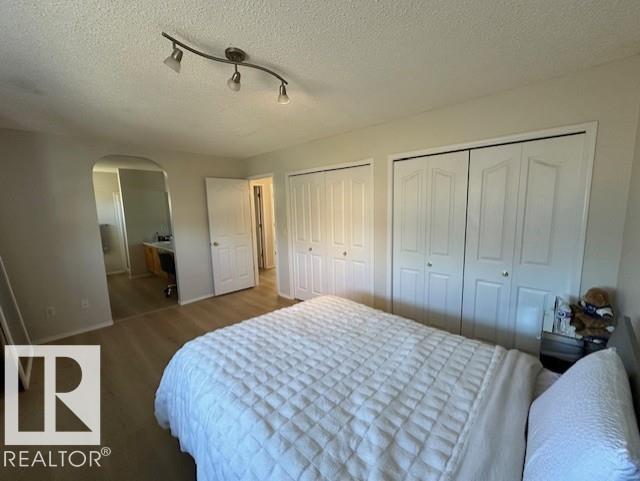 Photo 19 at 9806 179 Avenue NW, Elsinore, Edmonton