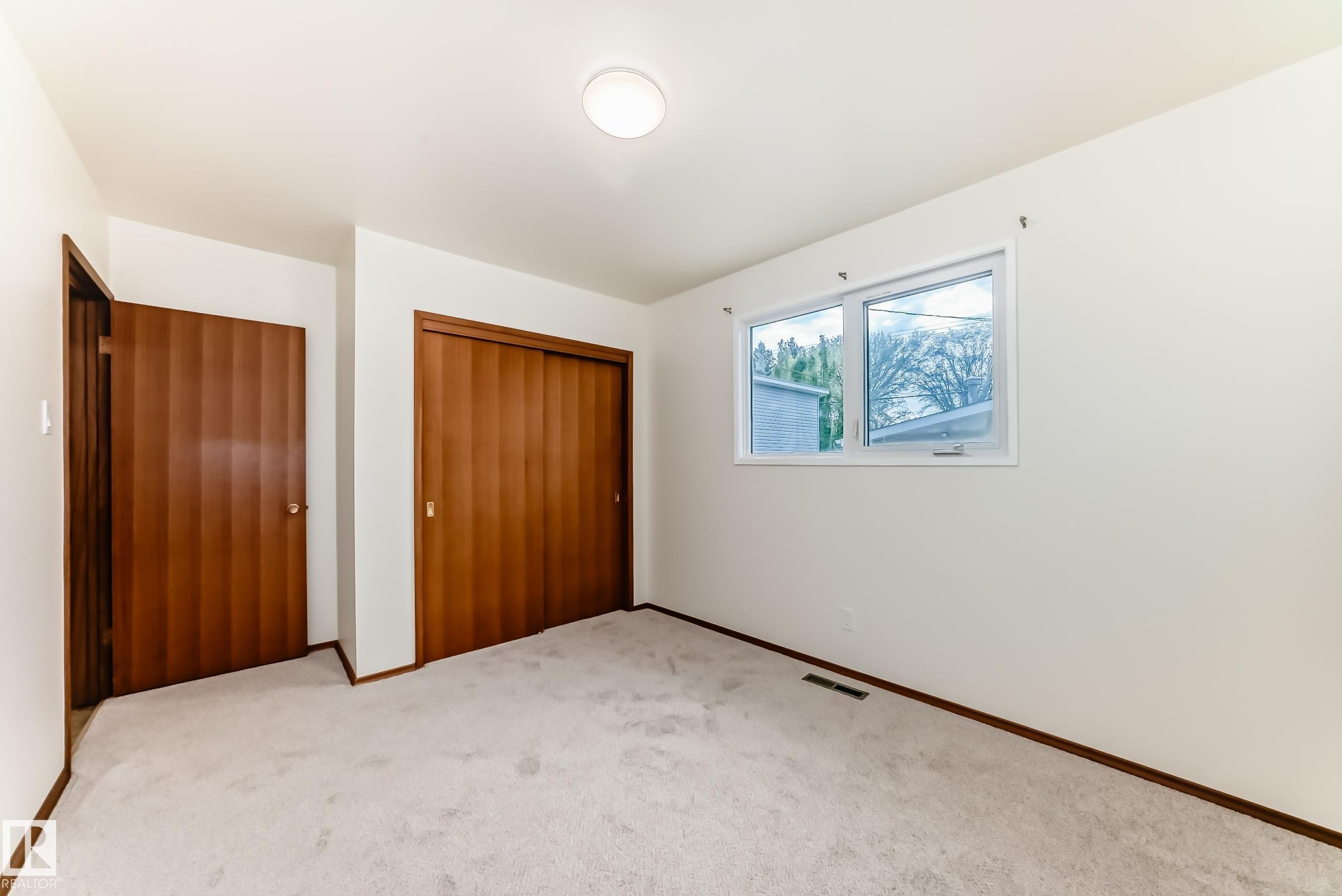 Photo 11 at 12022 62 Street NW, Montrose, Edmonton