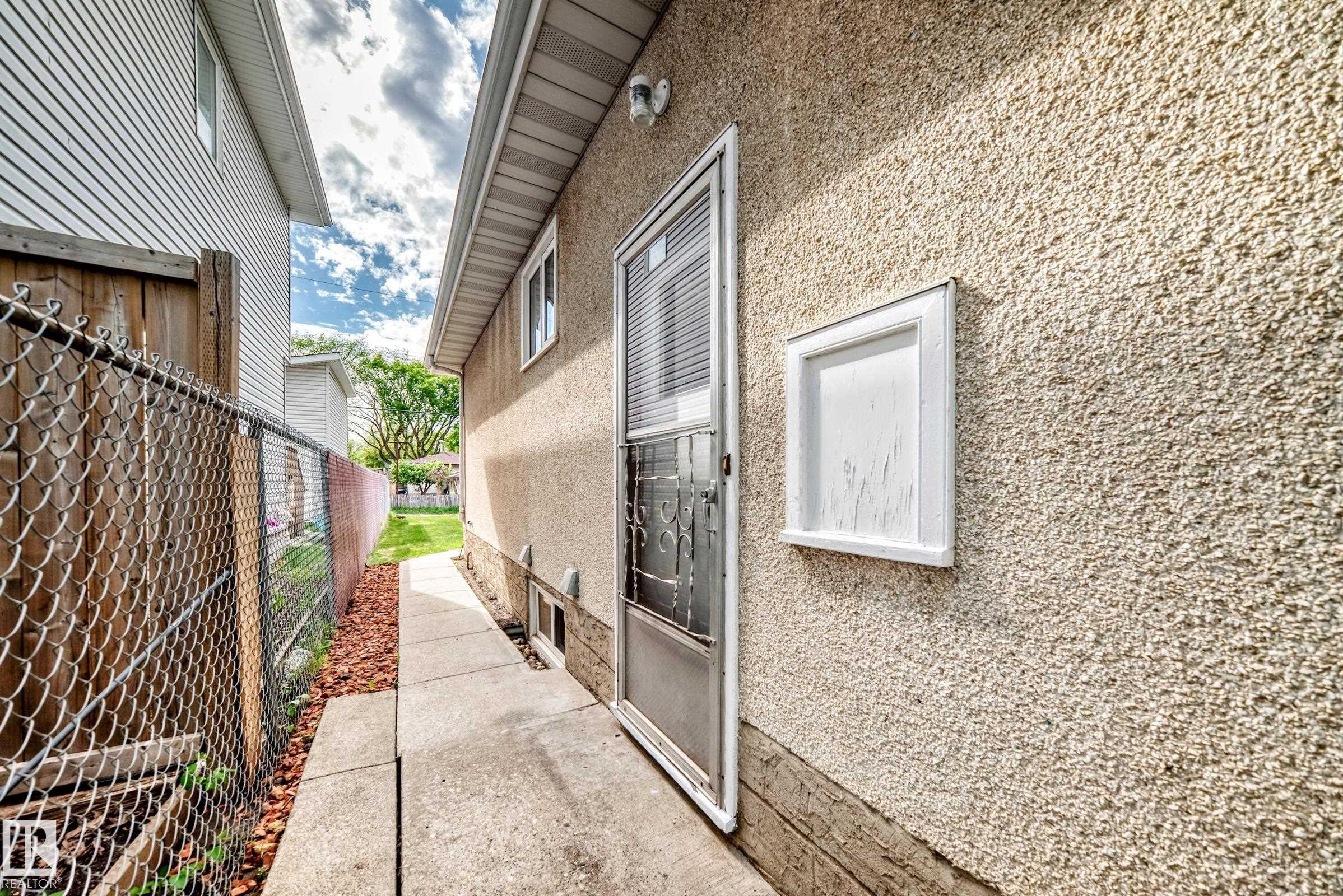 Photo 42 at 12022 62 Street NW, Montrose, Edmonton