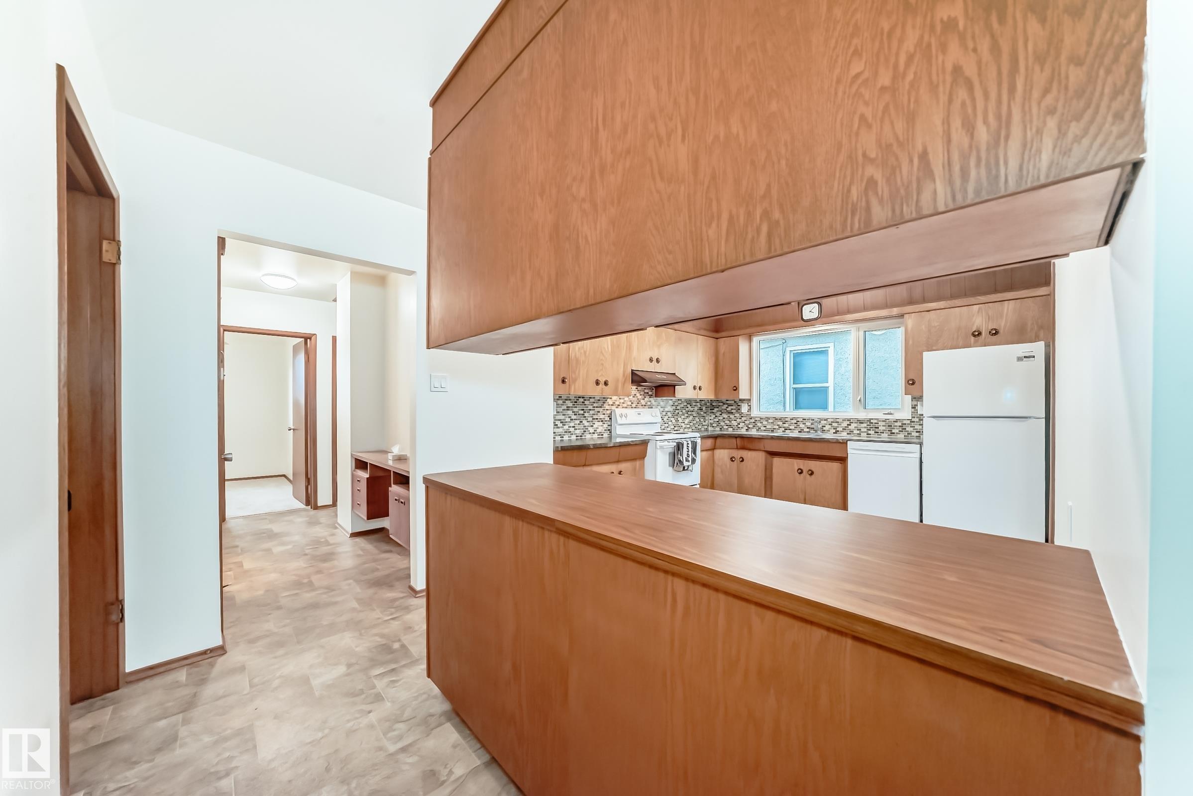 Photo 9 at 12022 62 Street NW, Montrose, Edmonton