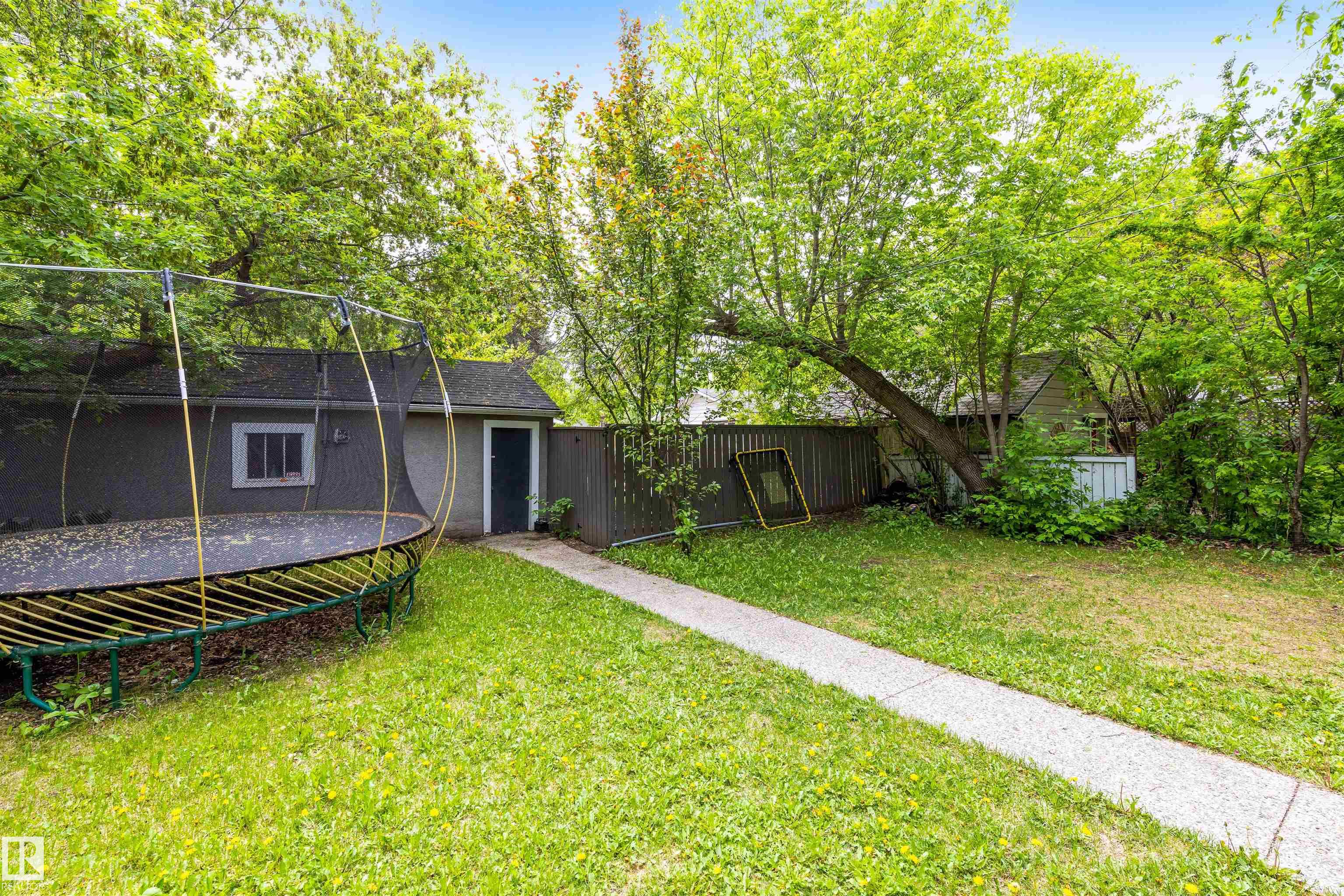 Photo 27 at 14007 104 Avenue NW, Glenora, Edmonton