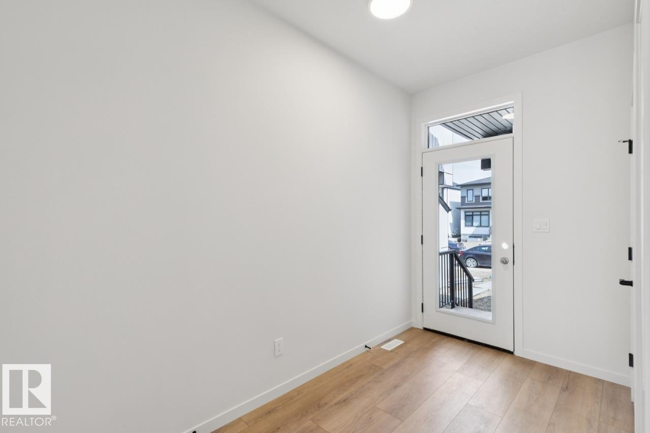 428 30 Street SW, Alces, Edmonton