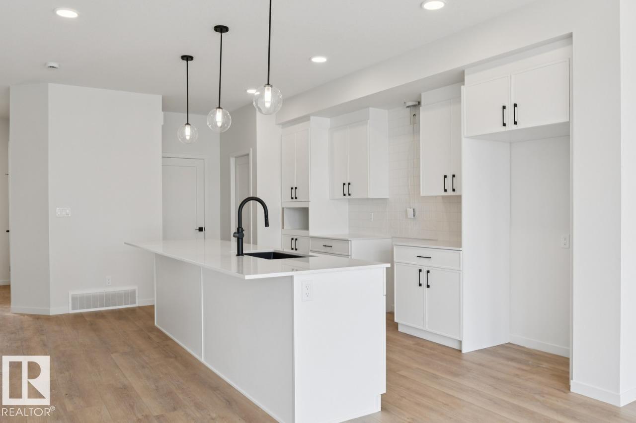 Photo 8 at 428 30 Street SW, Alces, Edmonton