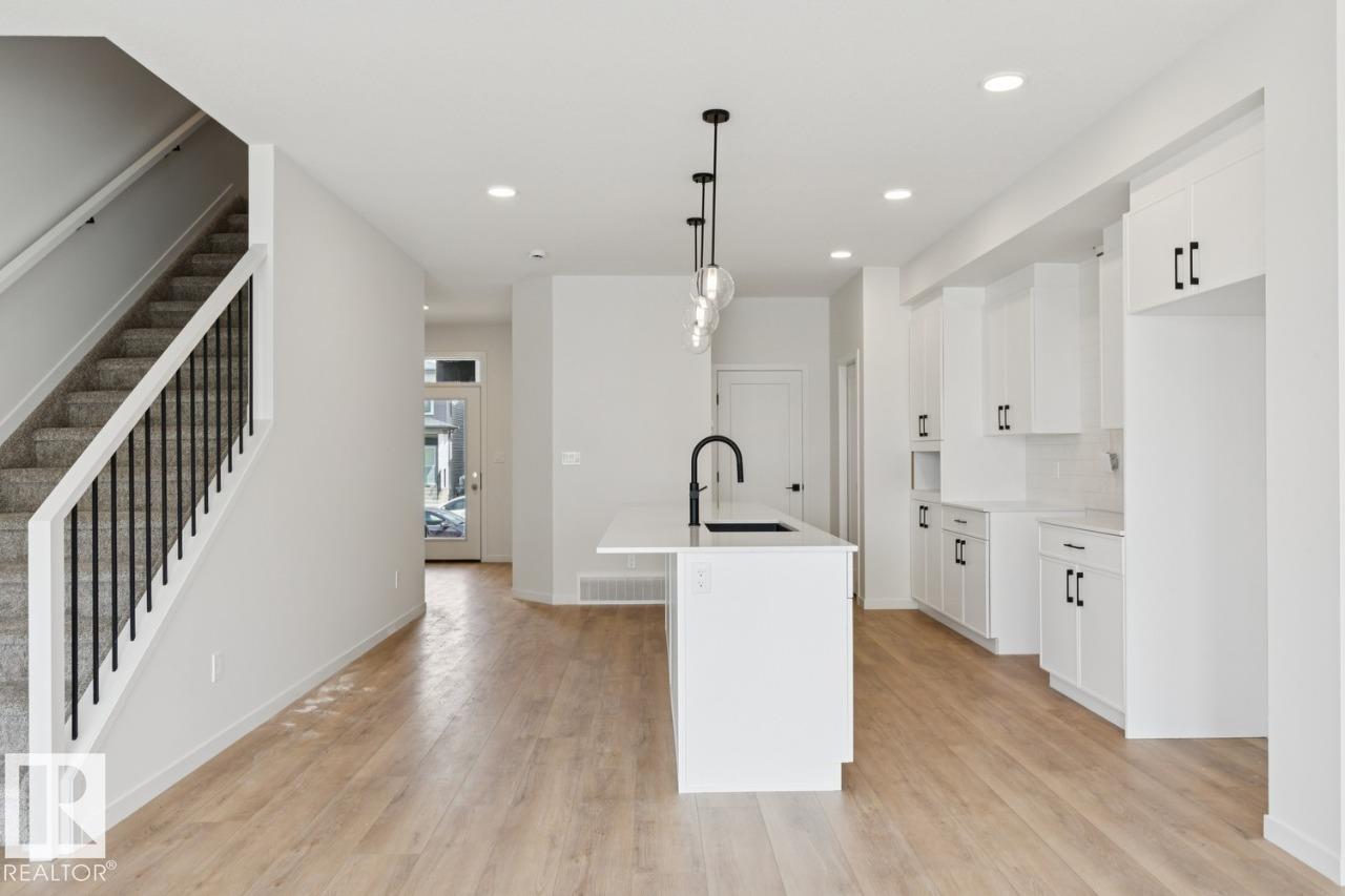 Photo 9 at 428 30 Street SW, Alces, Edmonton