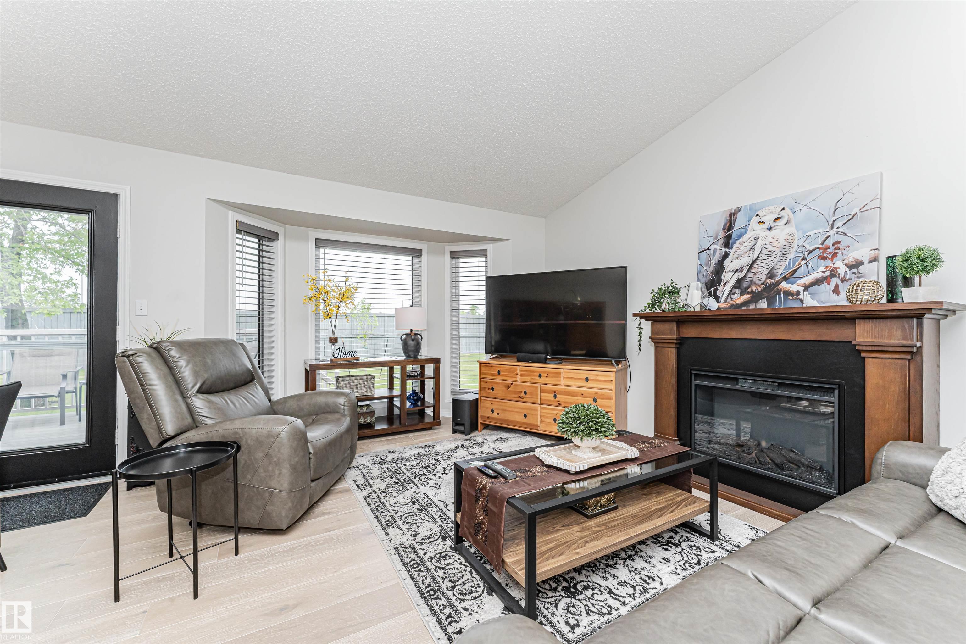 Photo 15 at 6 Estates Court, Estates of Sherwood, Sherwood Park