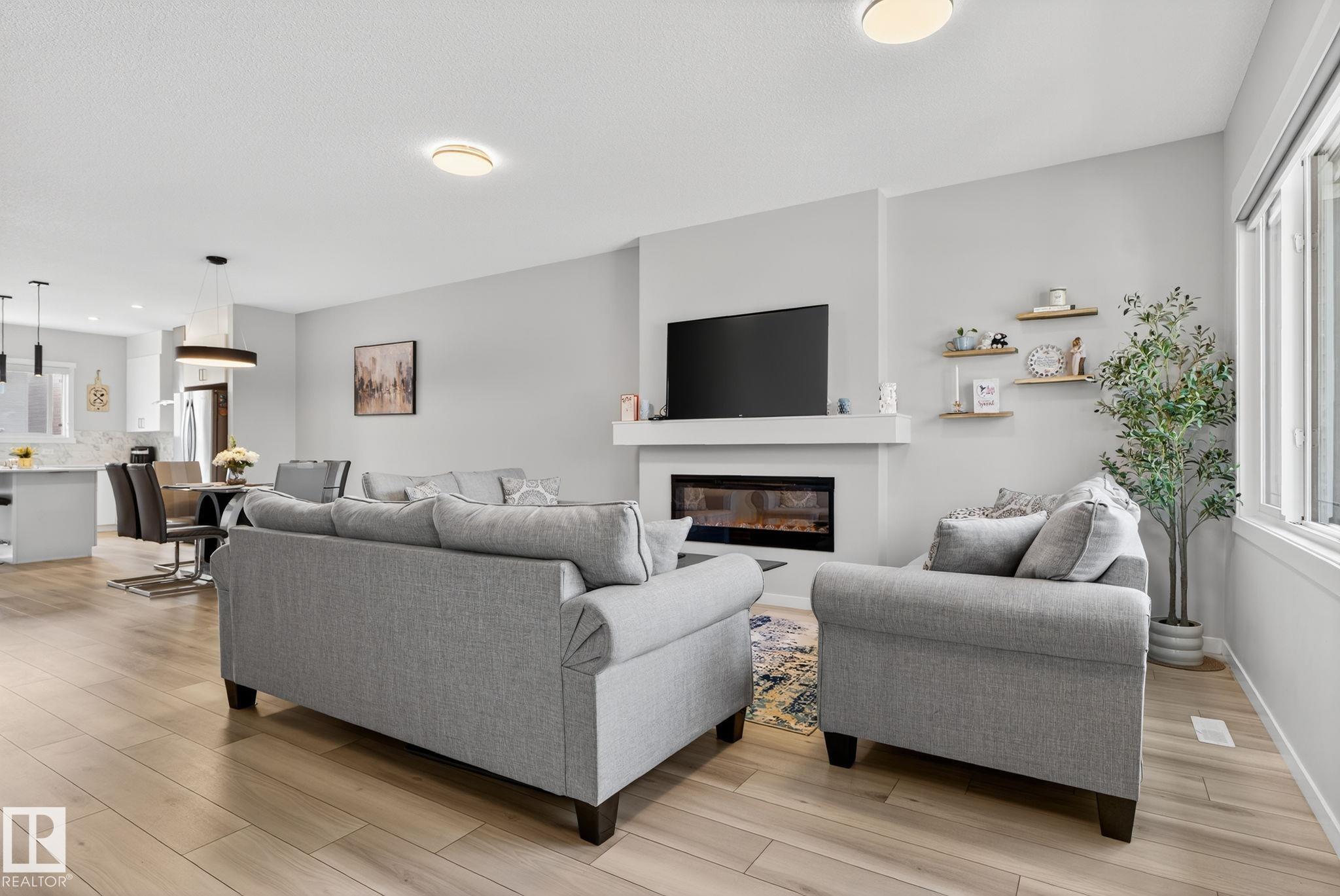 Photo 10 at 1213 16a Street NW, Aster, Edmonton
