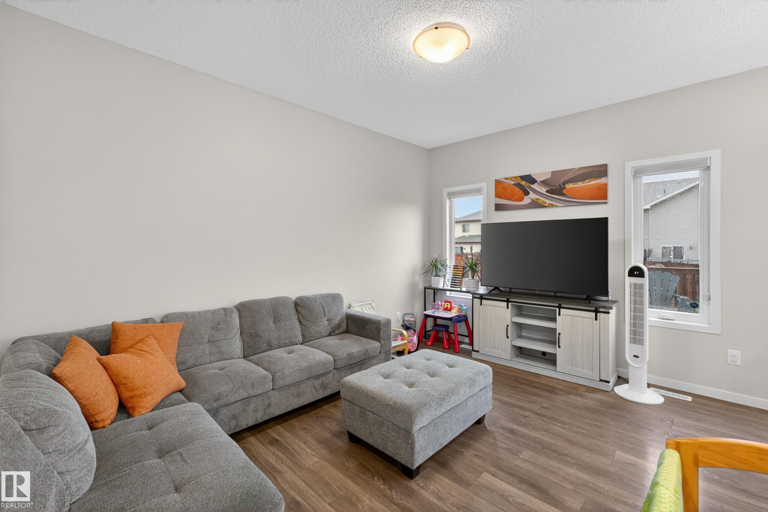 Photo 12 at 1404 25 Avenue NW, Tamarack, Edmonton