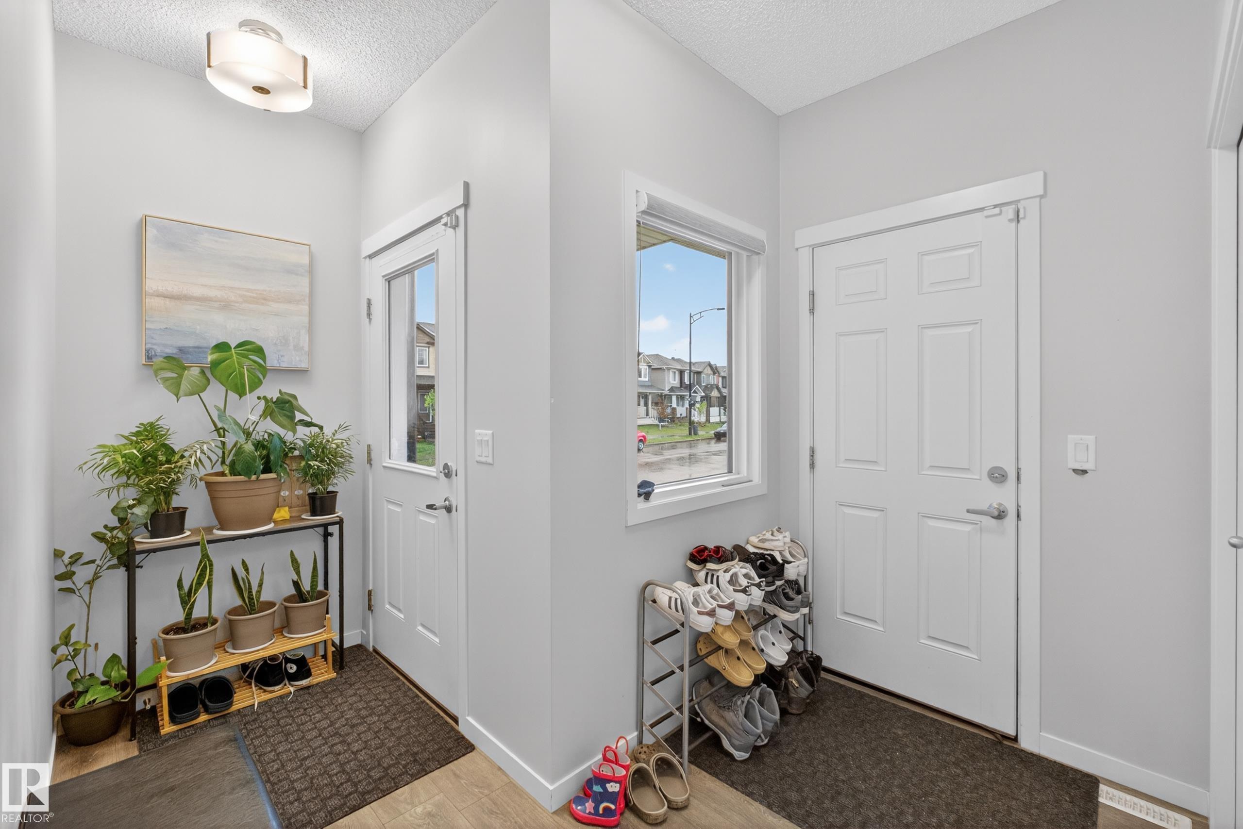 1404 25 Avenue NW, Tamarack, Edmonton