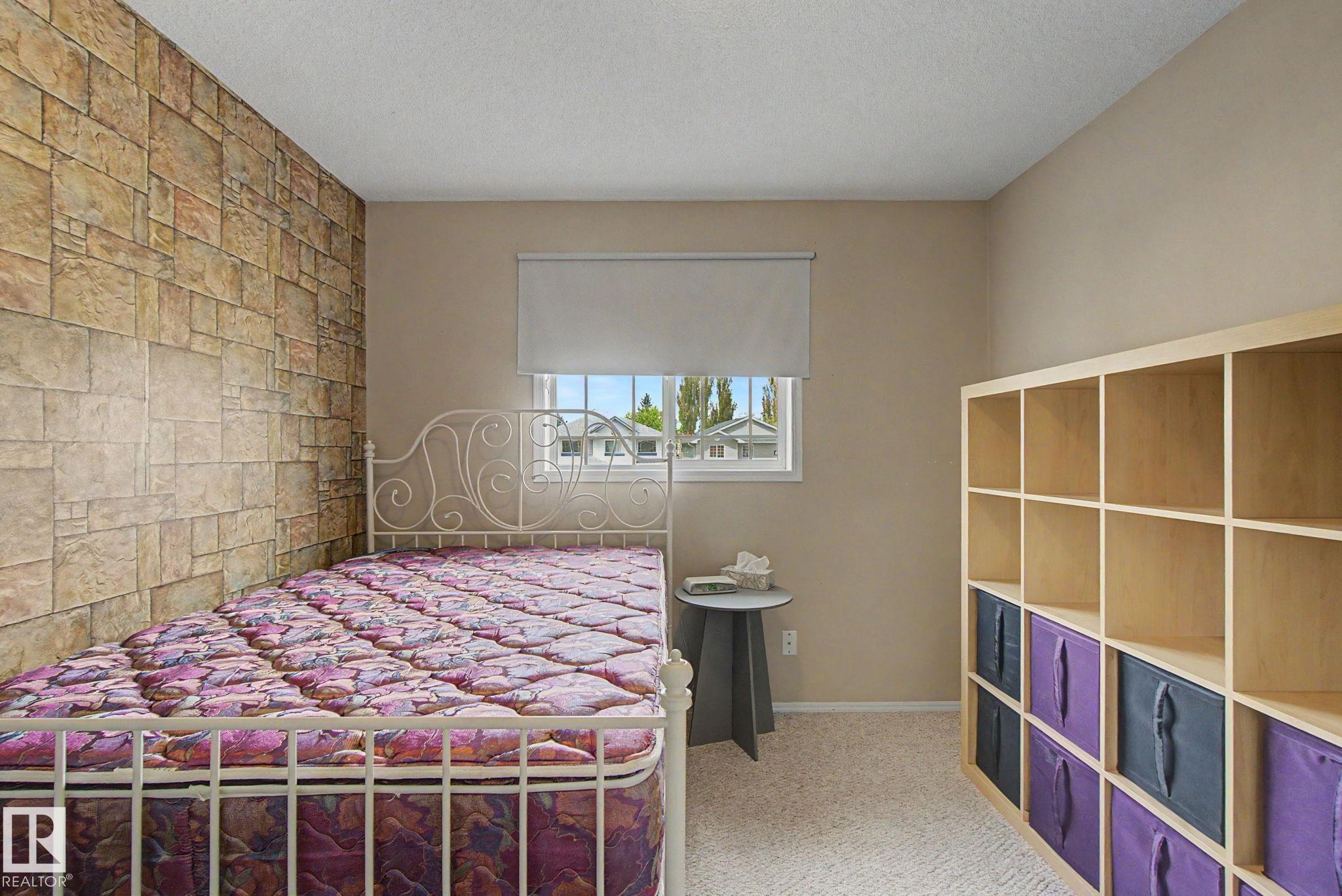 Photo 31 at 4113 36a Avenue NW, Kiniski Gardens, Edmonton