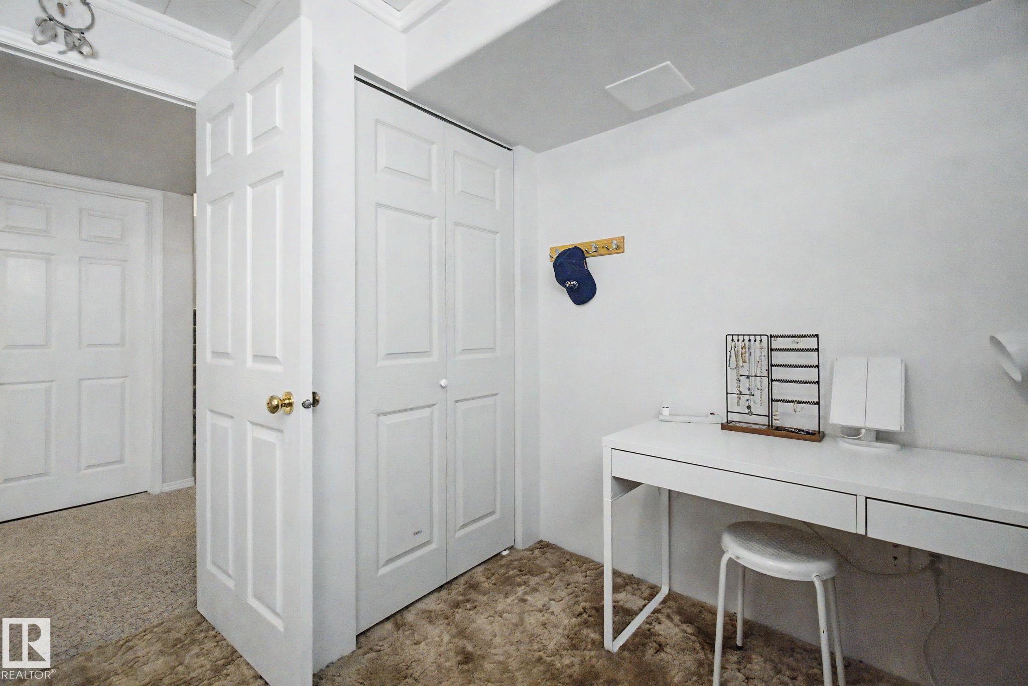 Photo 54 at 4113 36a Avenue NW, Kiniski Gardens, Edmonton