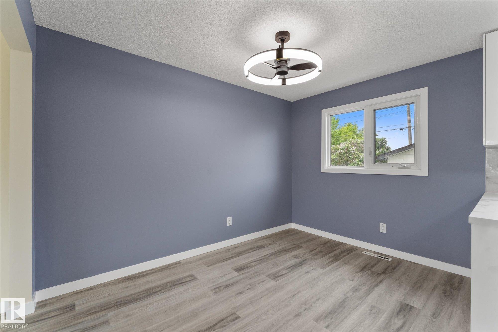 Photo 15 at 7311 137 Avenue NW, Delwood, Edmonton