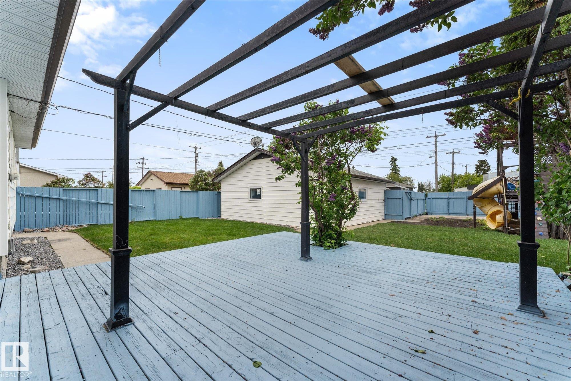 Photo 43 at 7311 137 Avenue NW, Delwood, Edmonton