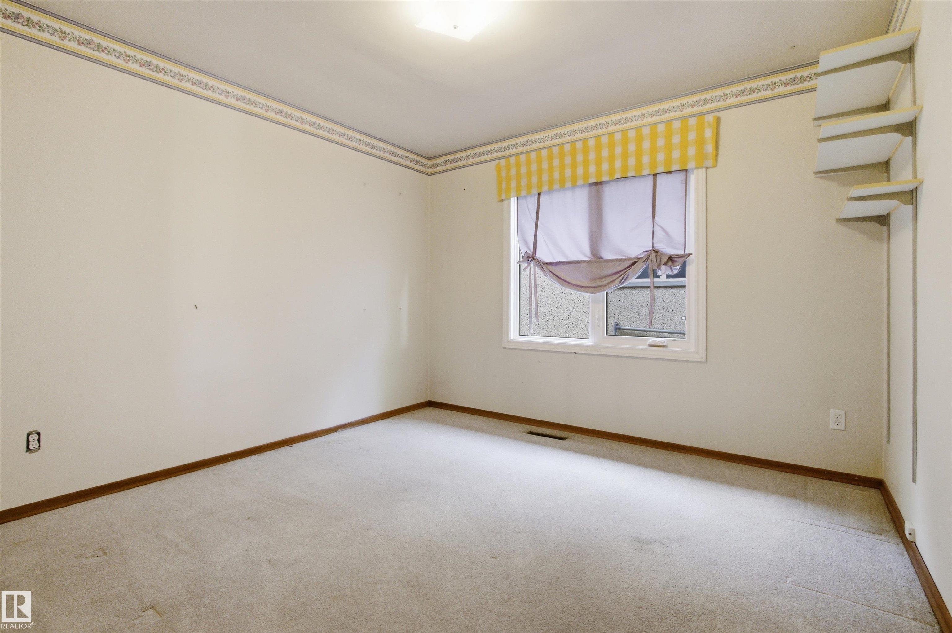 Photo 20 at 10138 74 Street NW, Terrace Heights, Edmonton