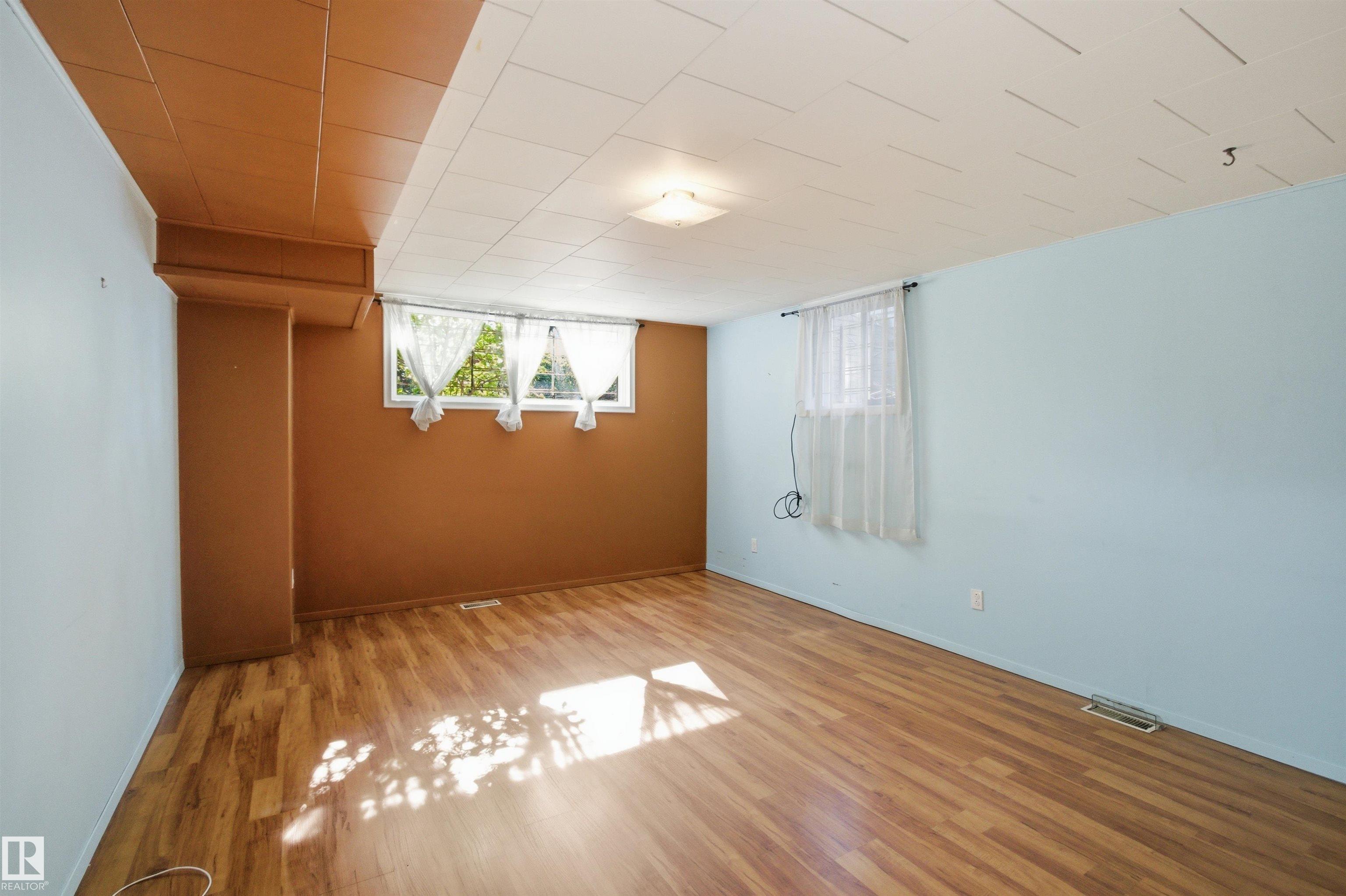 Photo 30 at 10138 74 Street NW, Terrace Heights, Edmonton