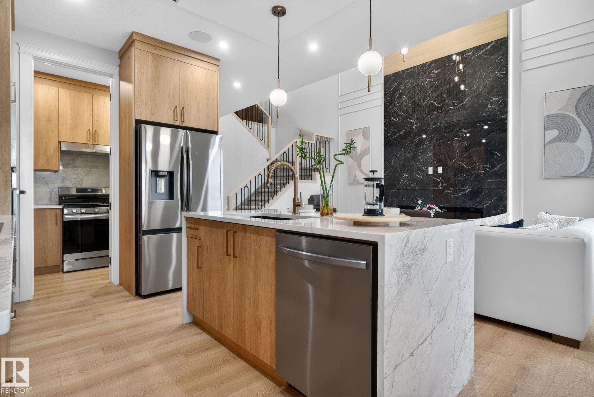 Photo 17 at 4627 17 Avenue SW, Meltwater, Edmonton