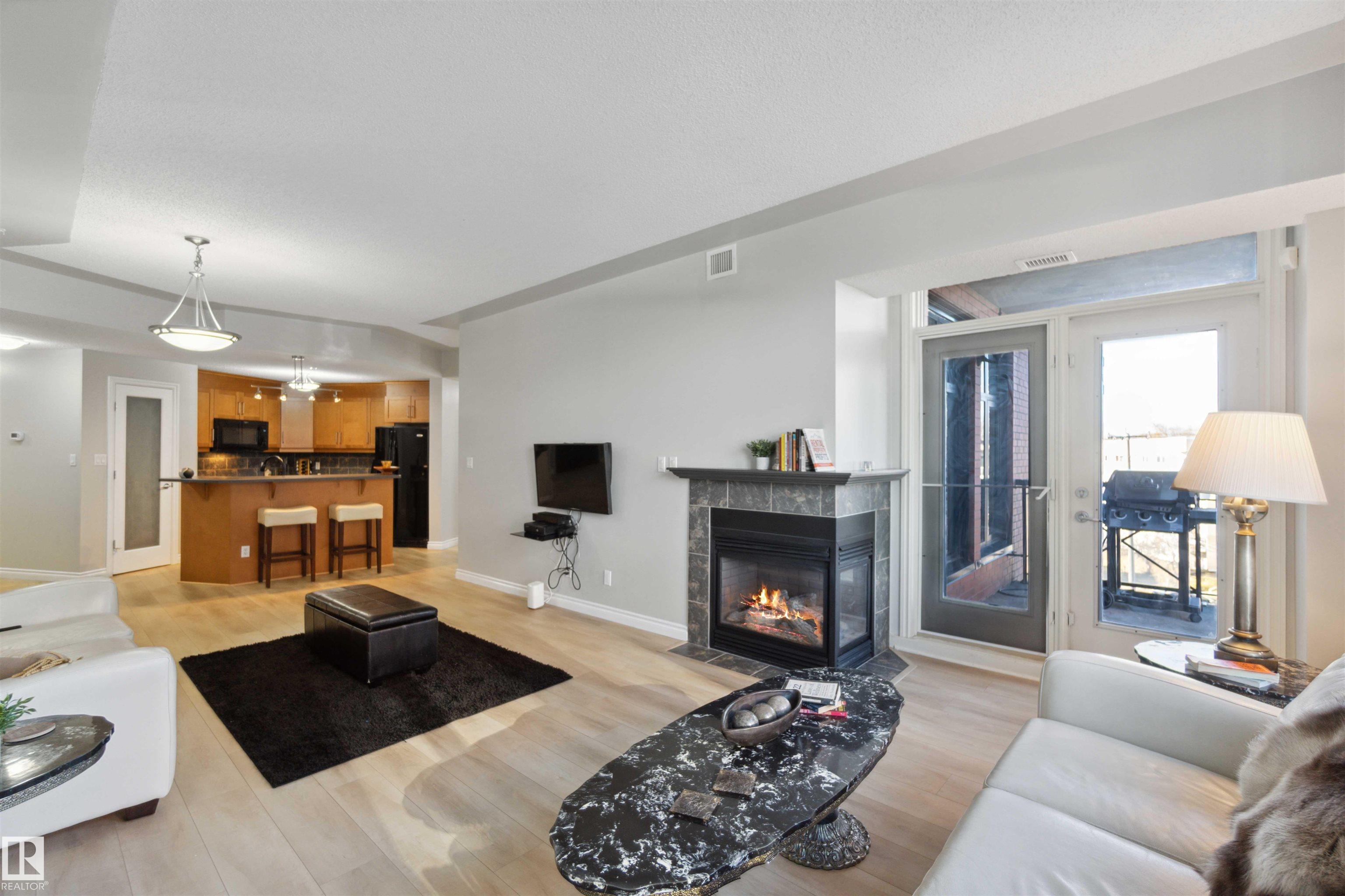 Photo 7 at 402 - 9020 Jasper Avenue NW, Boyle Street, Edmonton
