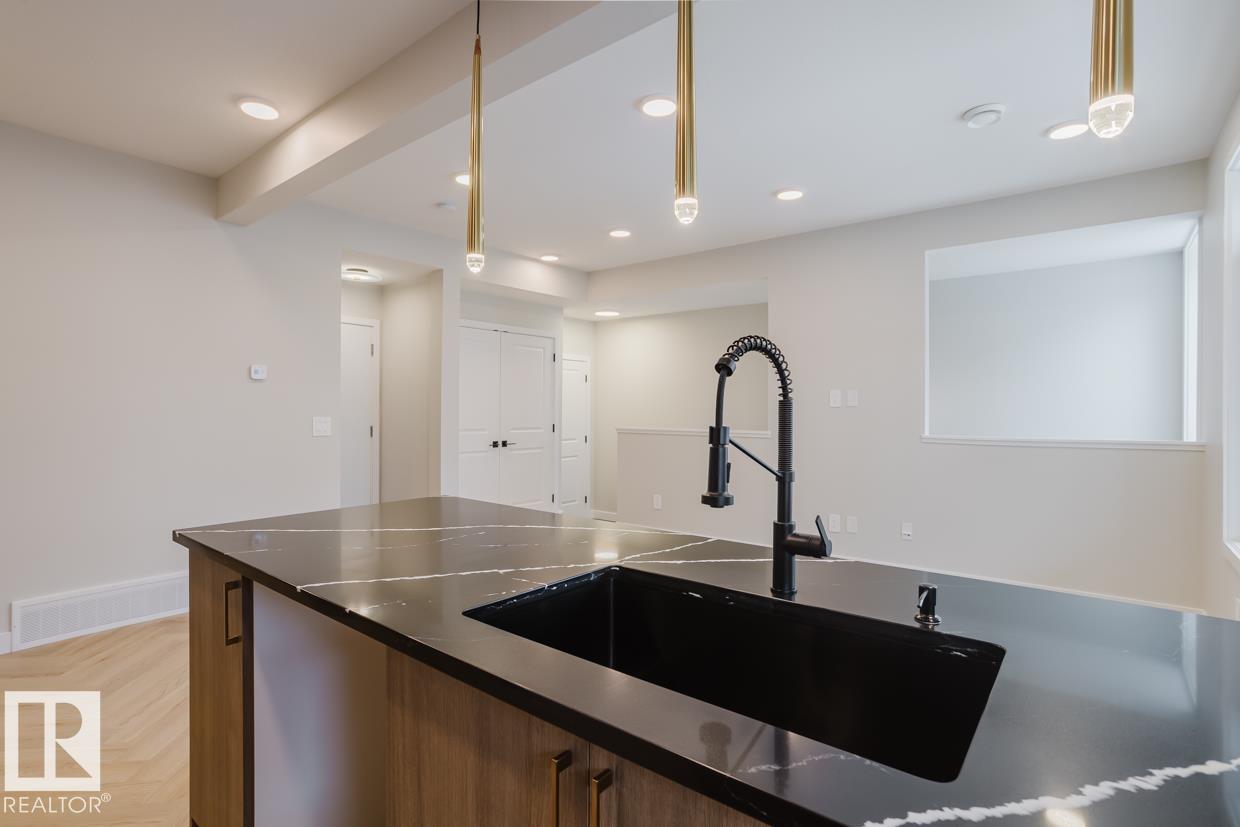 11 - 16231 19 Avenue SW, Glenridding Ravine, Edmonton