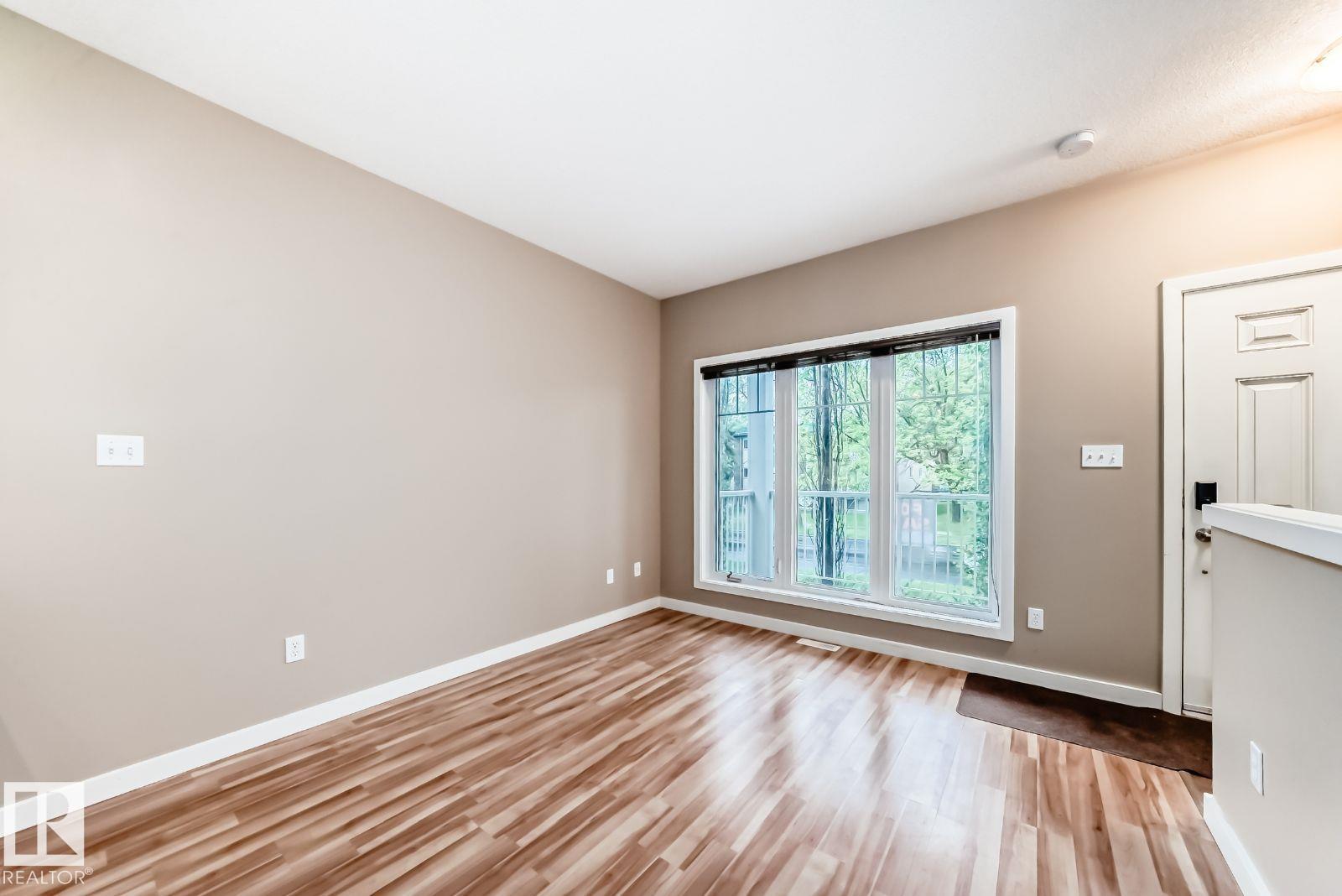 Photo 12 at 4 - 11917 103 Street NW, Westwood, Edmonton