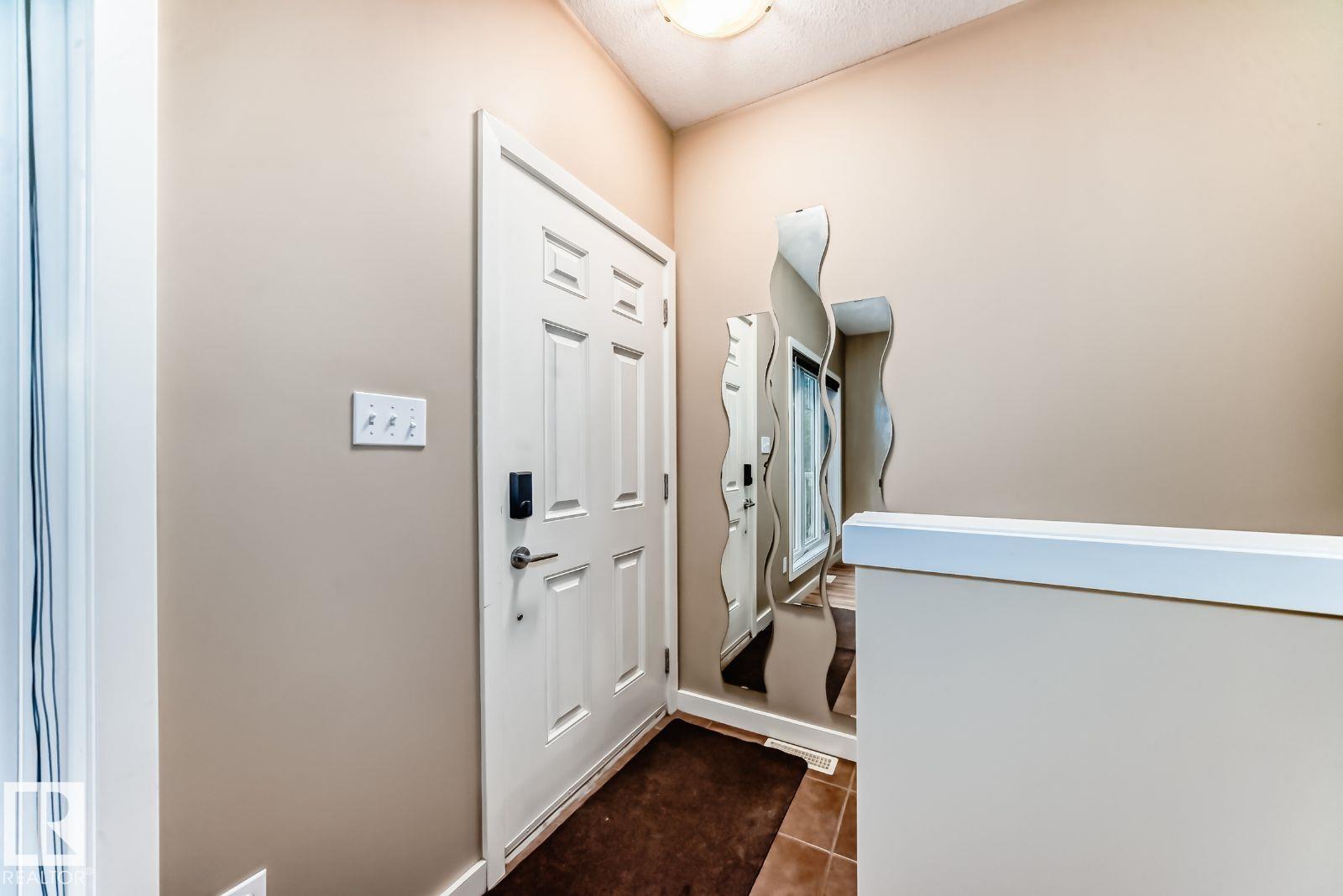 Photo 6 at 4 - 11917 103 Street NW, Westwood, Edmonton