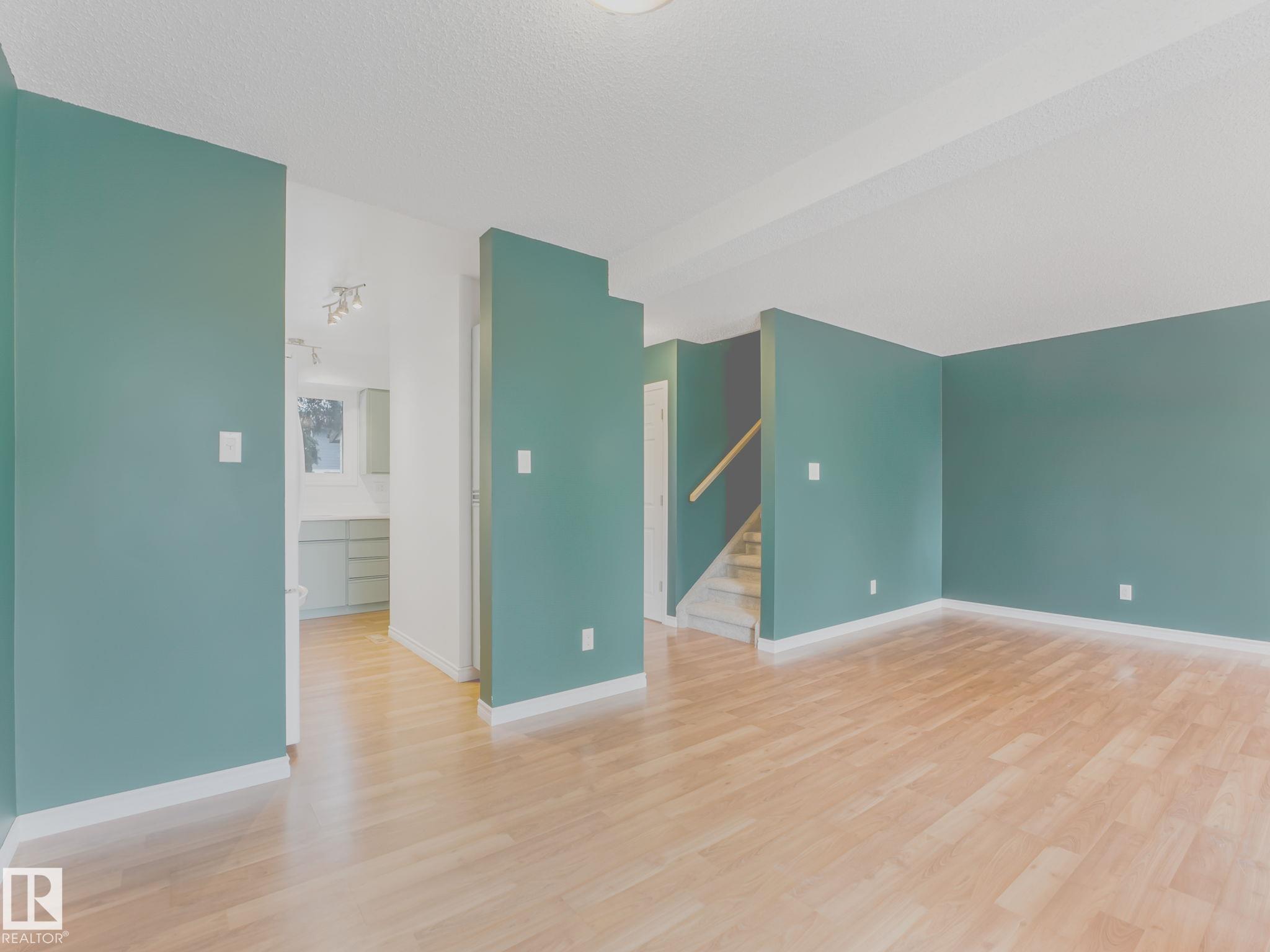 Photo 14 at 17108 100 Street NW, Baturyn, Edmonton