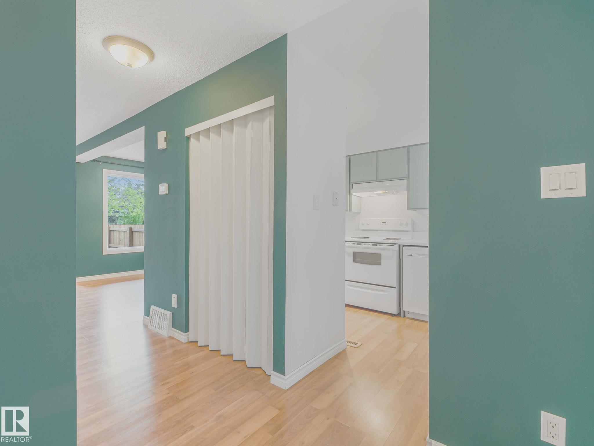 17108 100 Street NW, Baturyn, Edmonton