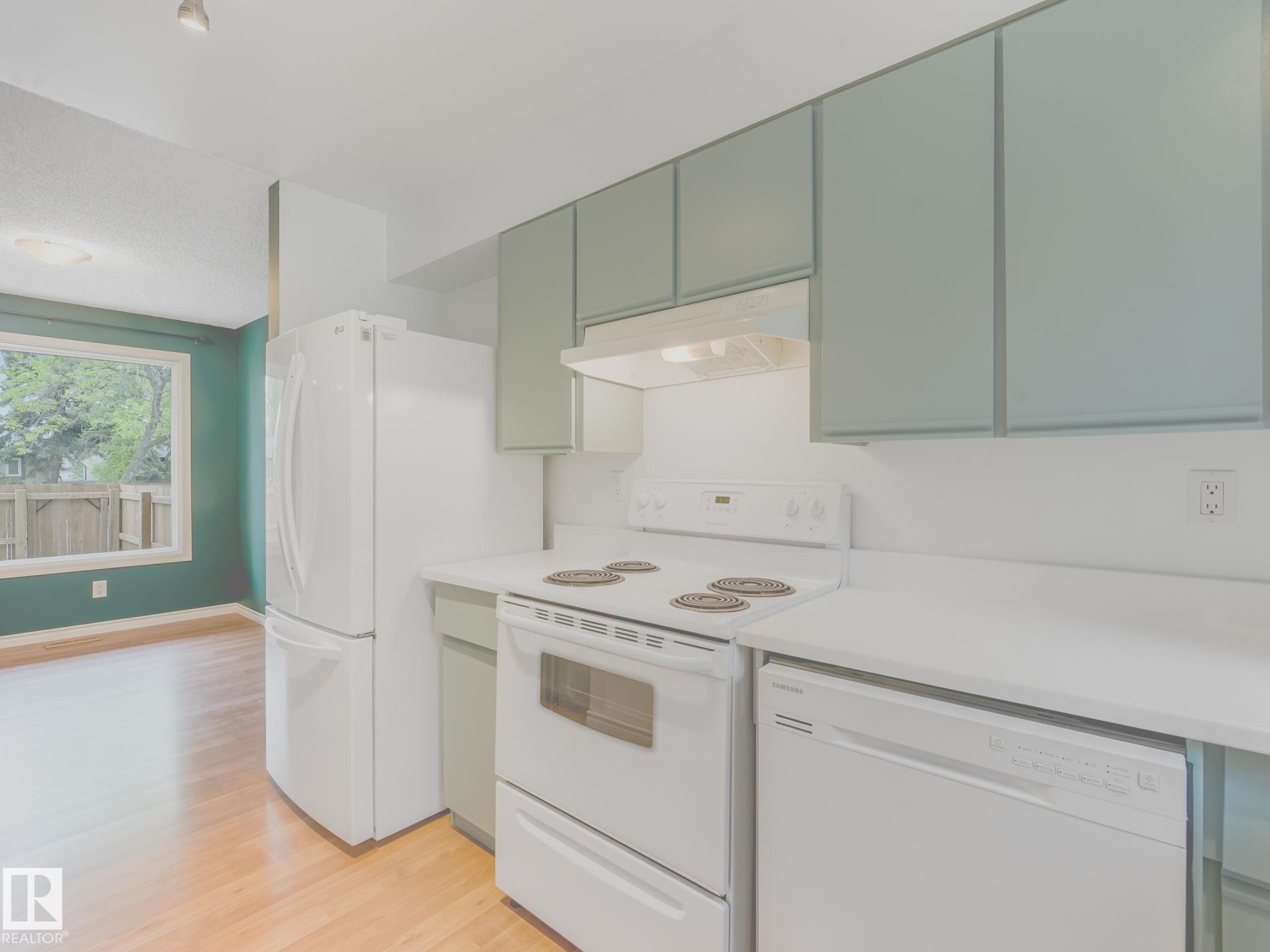 17108 100 Street NW, Baturyn, Edmonton