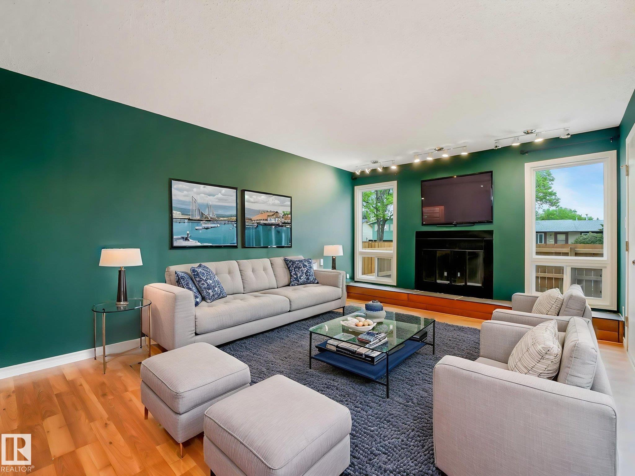 Photo 8 at 17108 100 Street NW, Baturyn, Edmonton